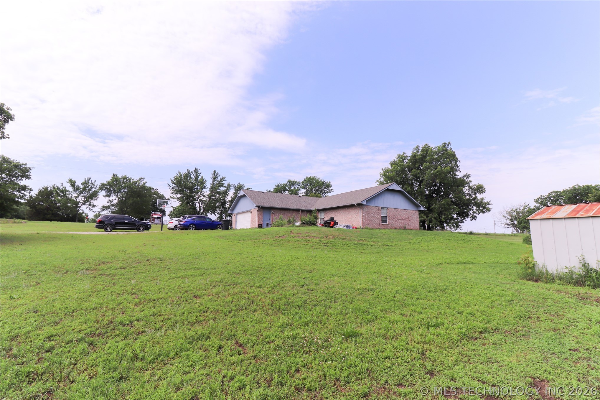 8951 Hilltop Road Beggs OK 74421