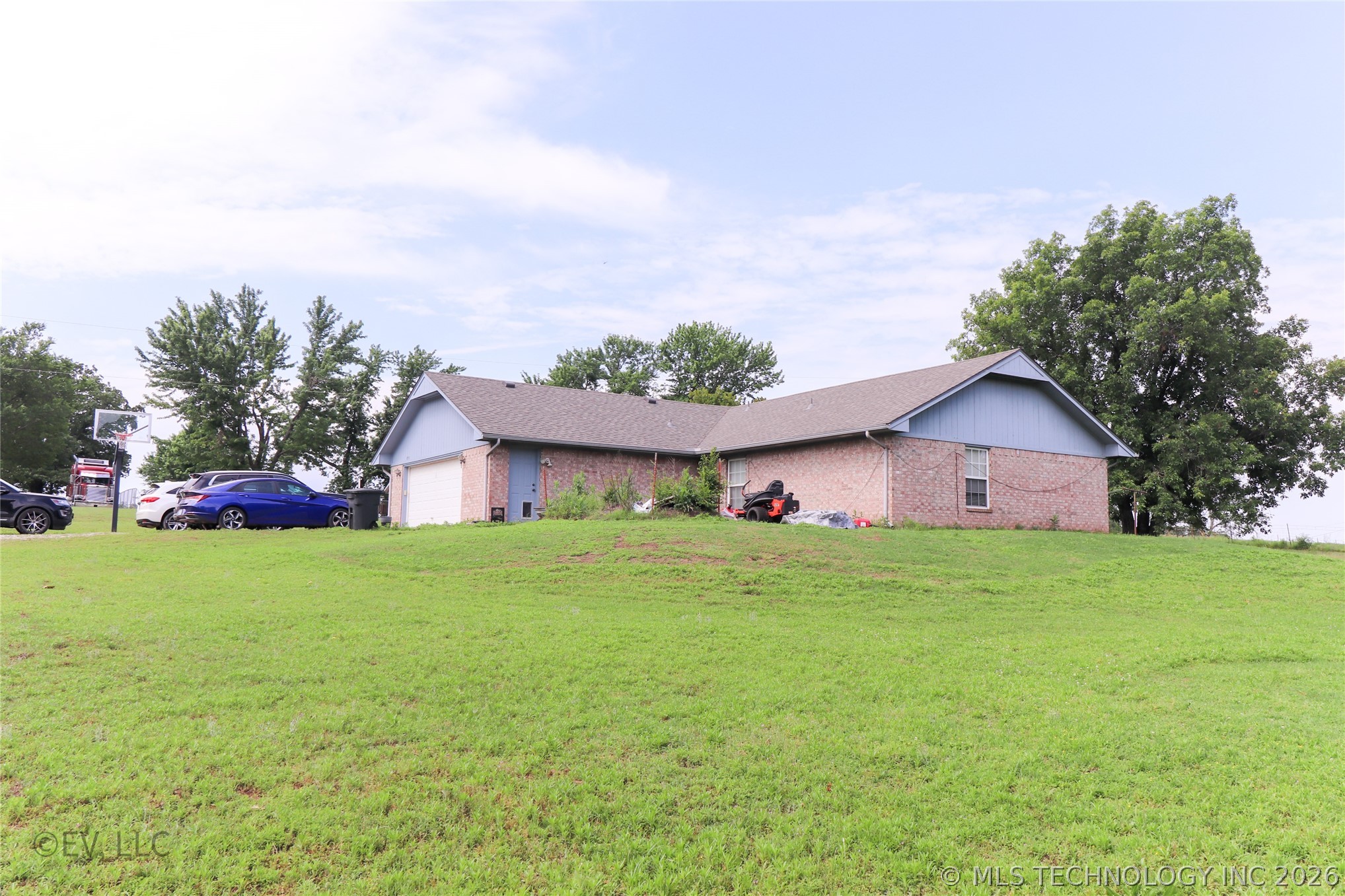 8951 Hilltop Road Beggs OK 74421