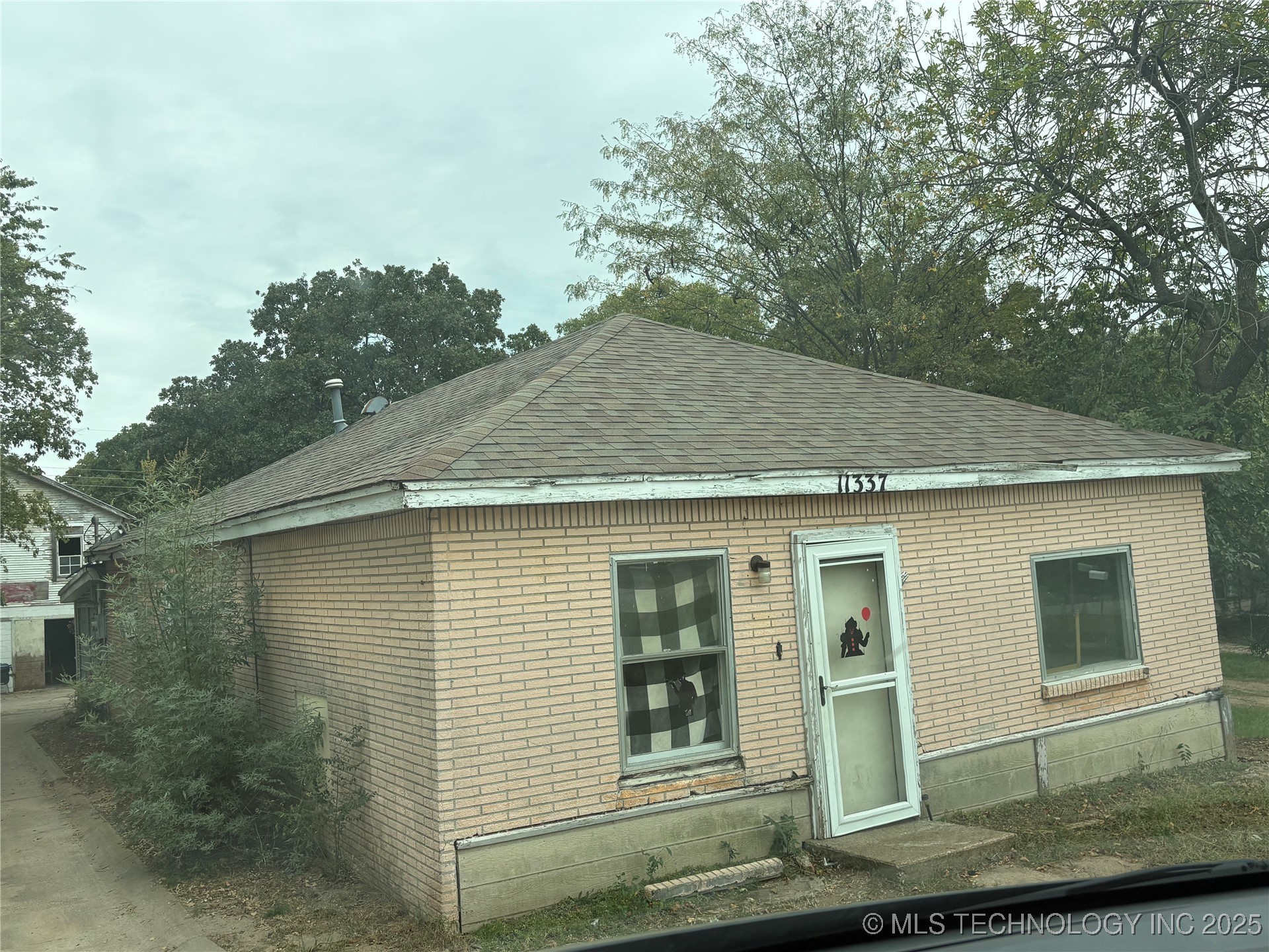 11337 Highway 76 Healdton OK 73438