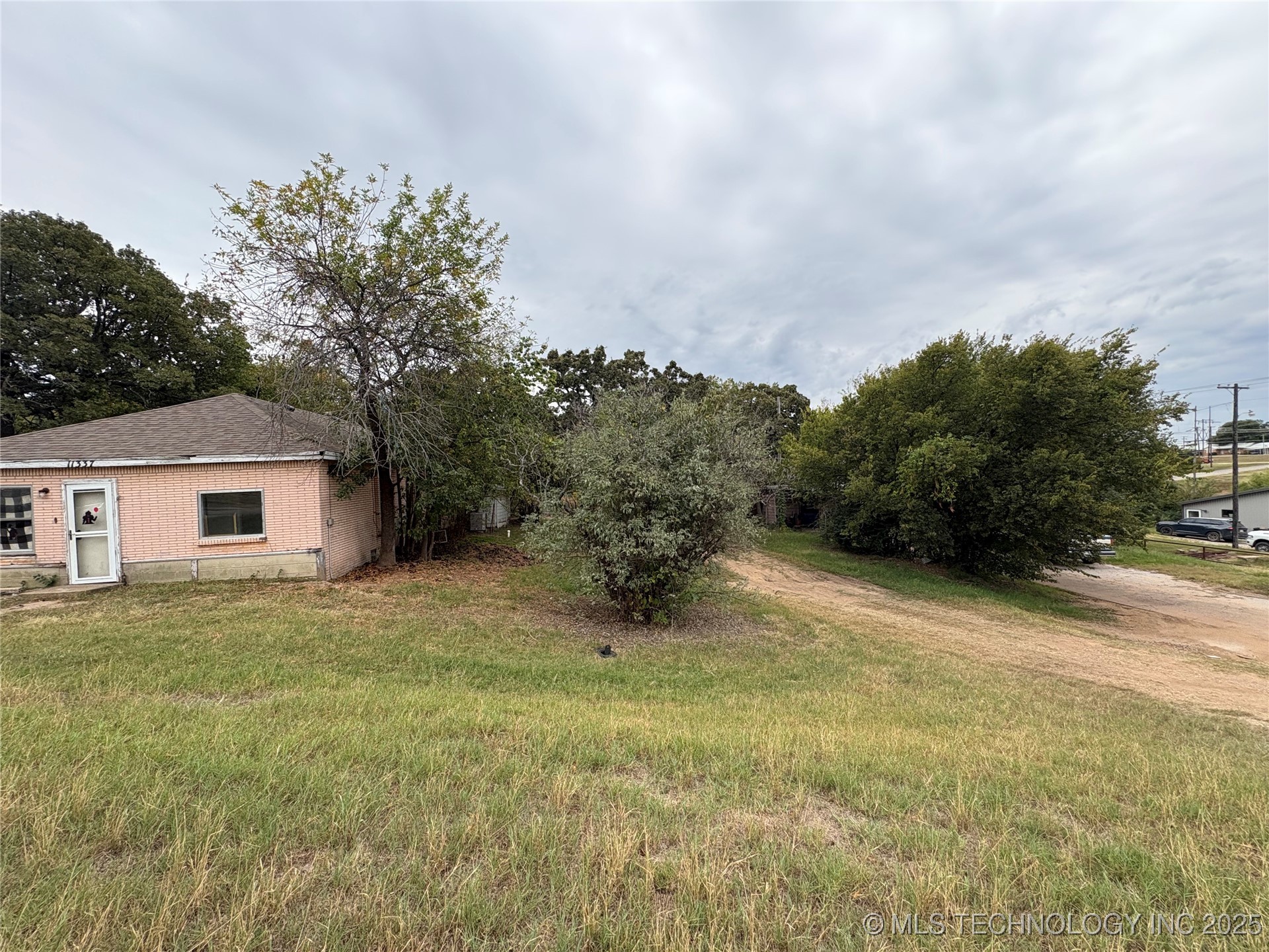 11337 Highway 76 Healdton OK 73438