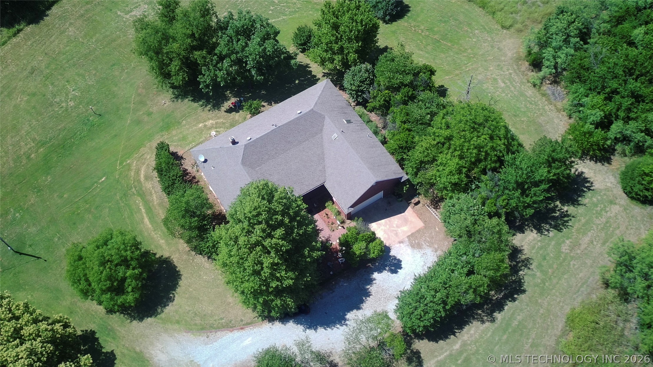 10211 E 2020 Waurika OK 73573