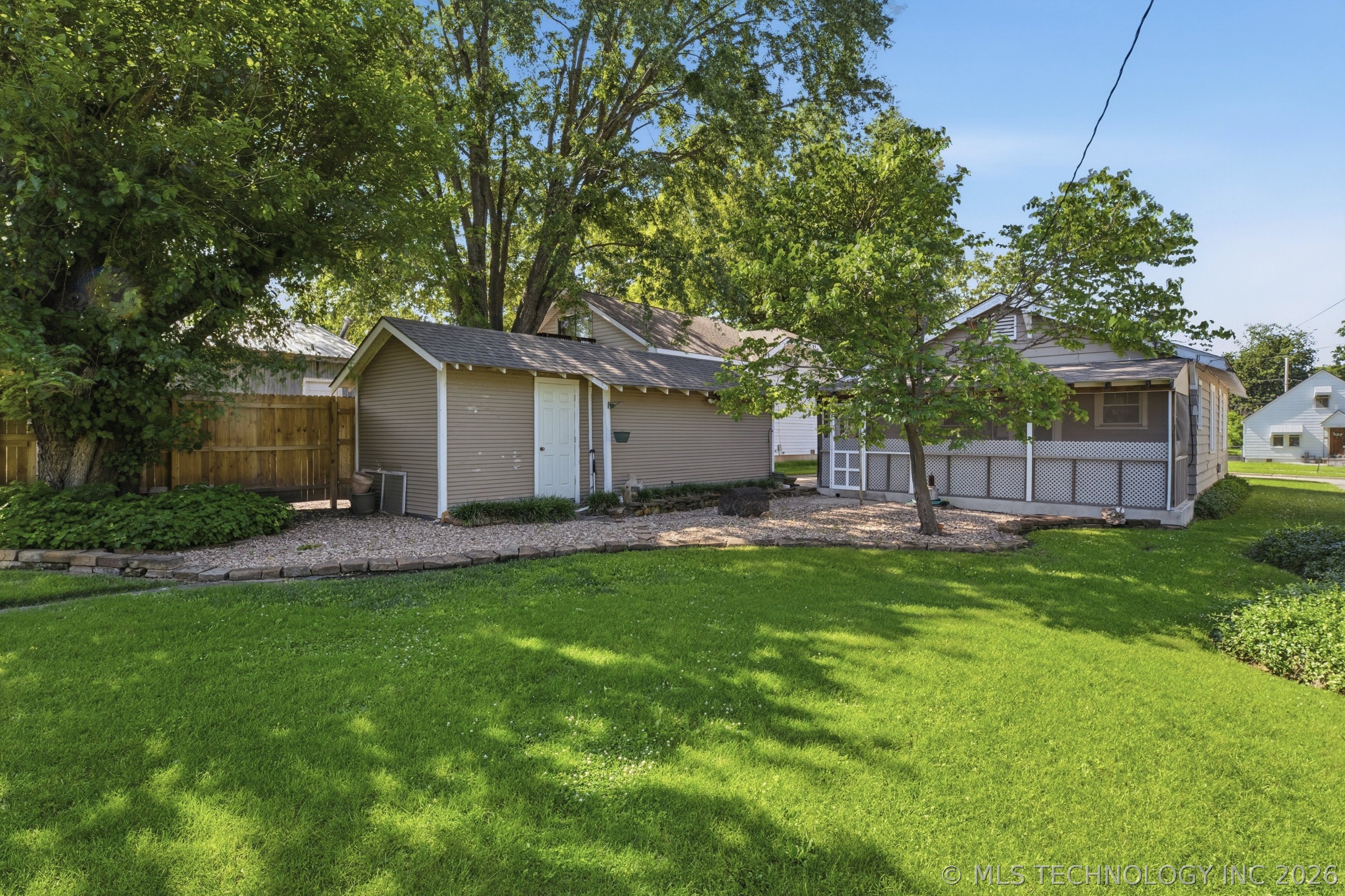 523 E 13th Street Bartlesville OK 74003