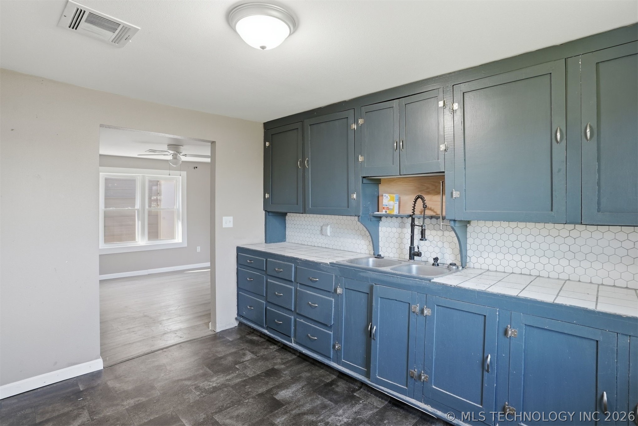 2131 N Edgewood Circle Cushing OK 74023