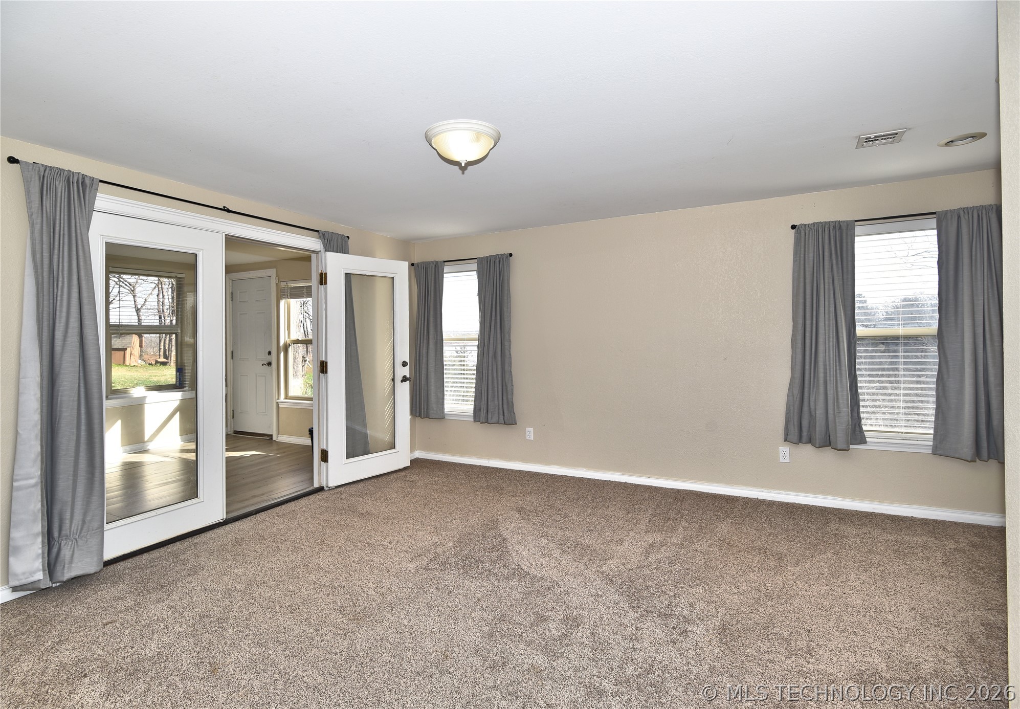 909 N Canyon Cove Drive Cleveland OK 74020