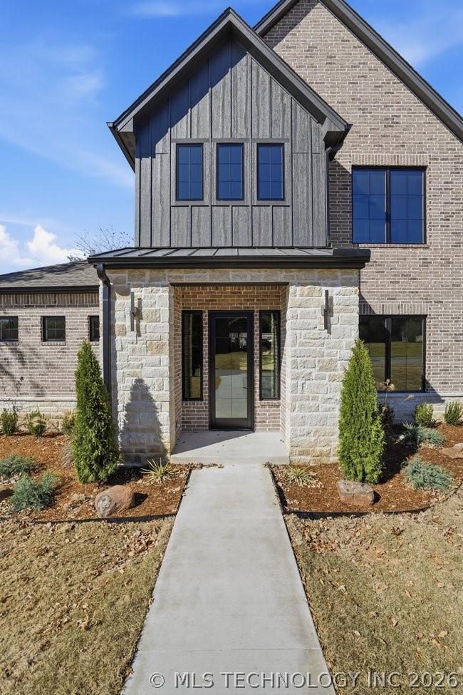1937 S Surrey Court Bartlesville OK 74006