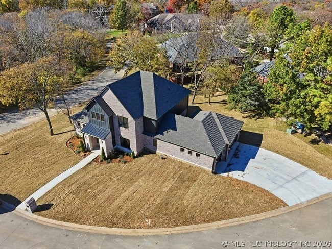 1937 S Surrey Court Bartlesville OK 74006