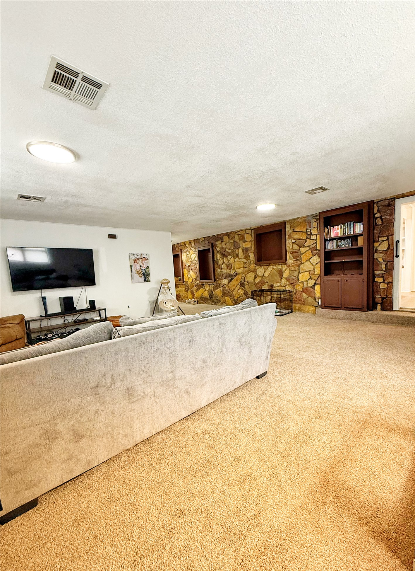 301 Warren Street Holdenville OK 74848