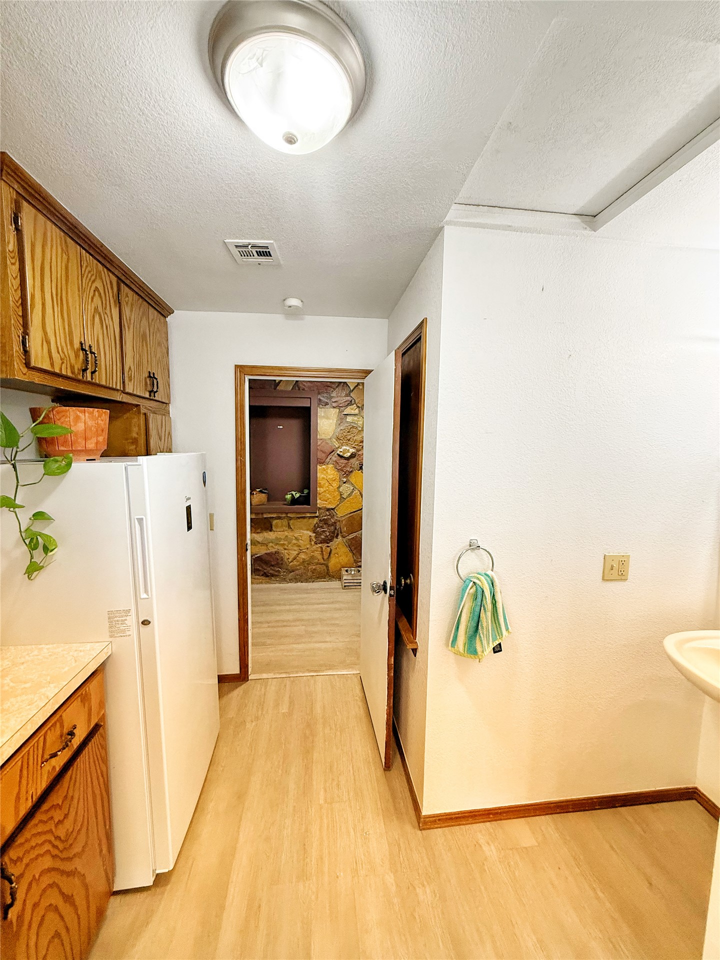 301 Warren Street Holdenville OK 74848