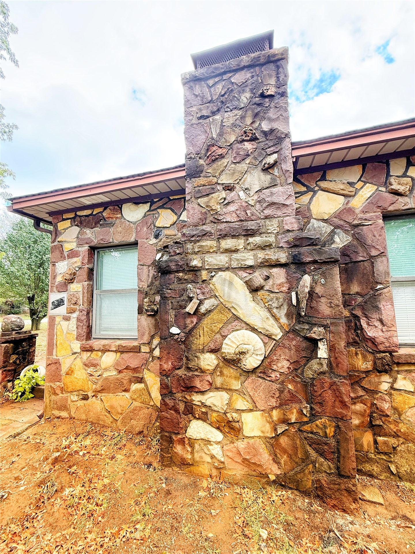301 Warren Street Holdenville OK 74848