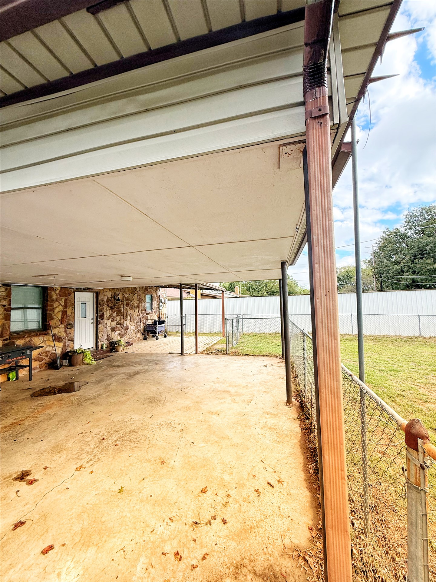 301 Warren Street Holdenville OK 74848