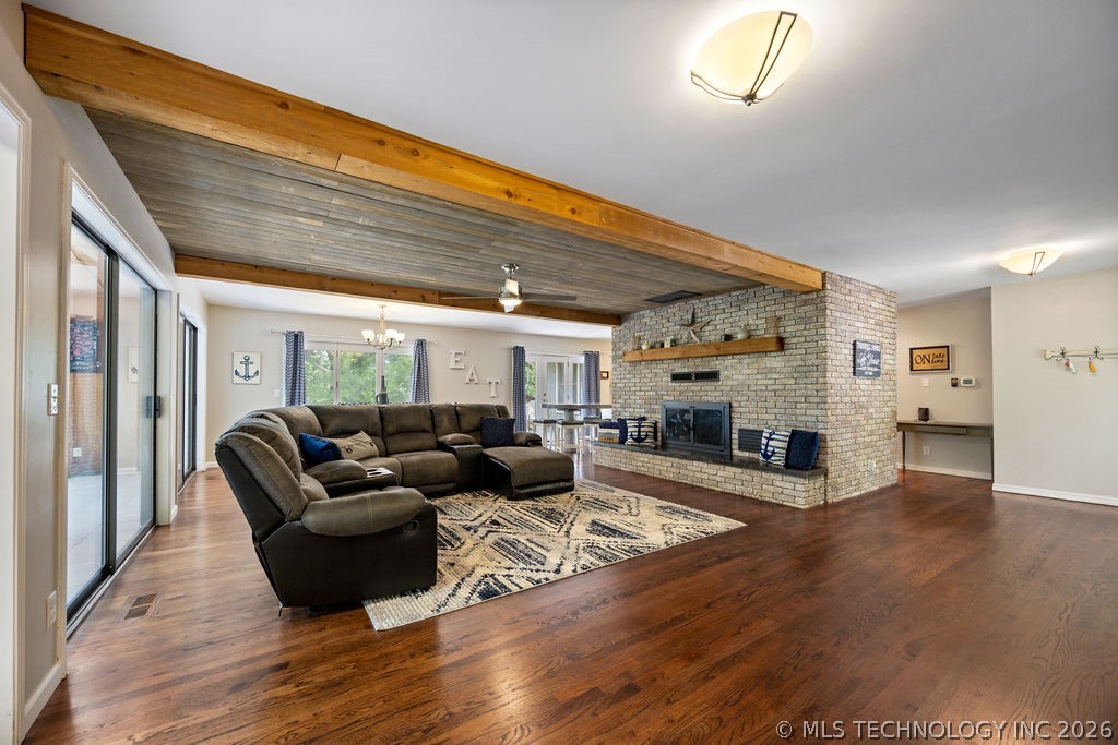 20385 W Cherokee Trail Cookson OK 74427