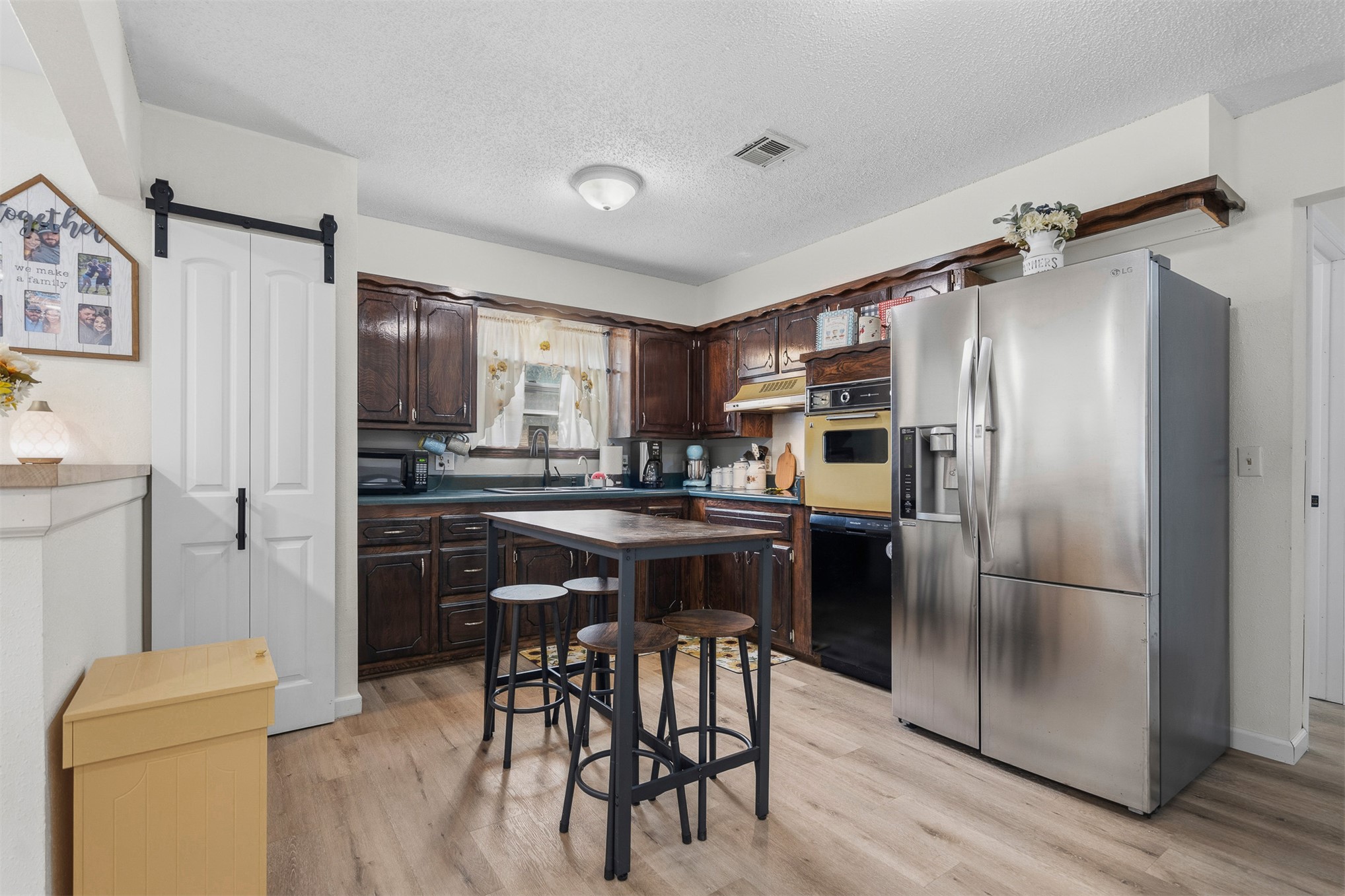 1206 E Schmid Wynnewood OK 73098