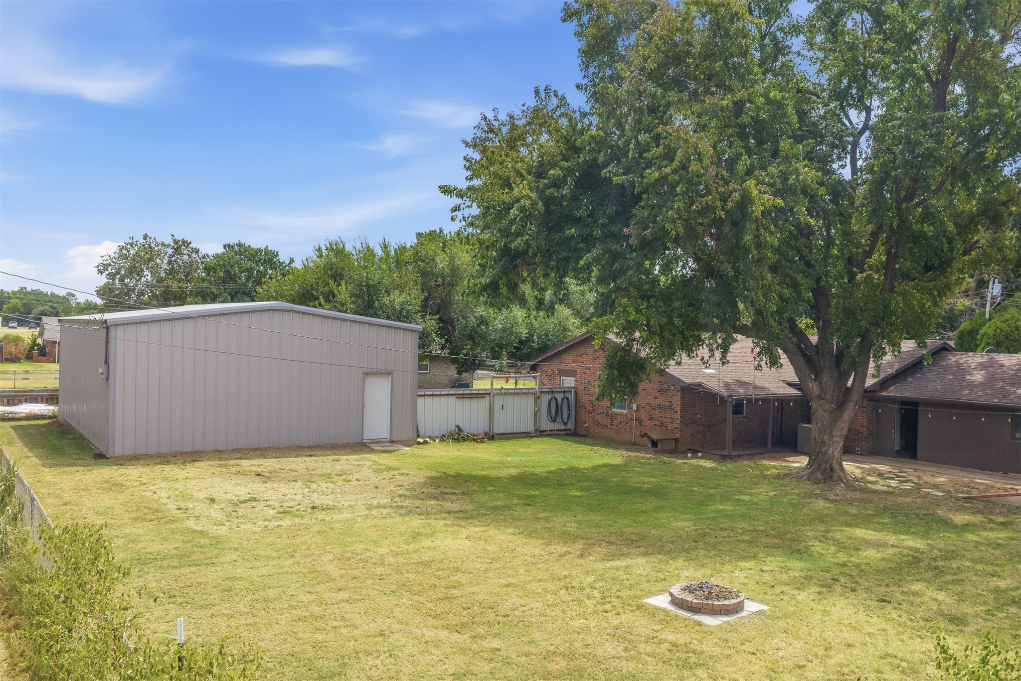 1206 E Schmid Wynnewood OK 73098
