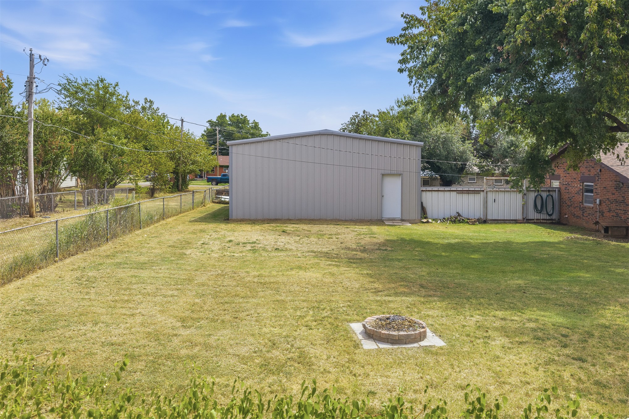 1206 E Schmid Wynnewood OK 73098