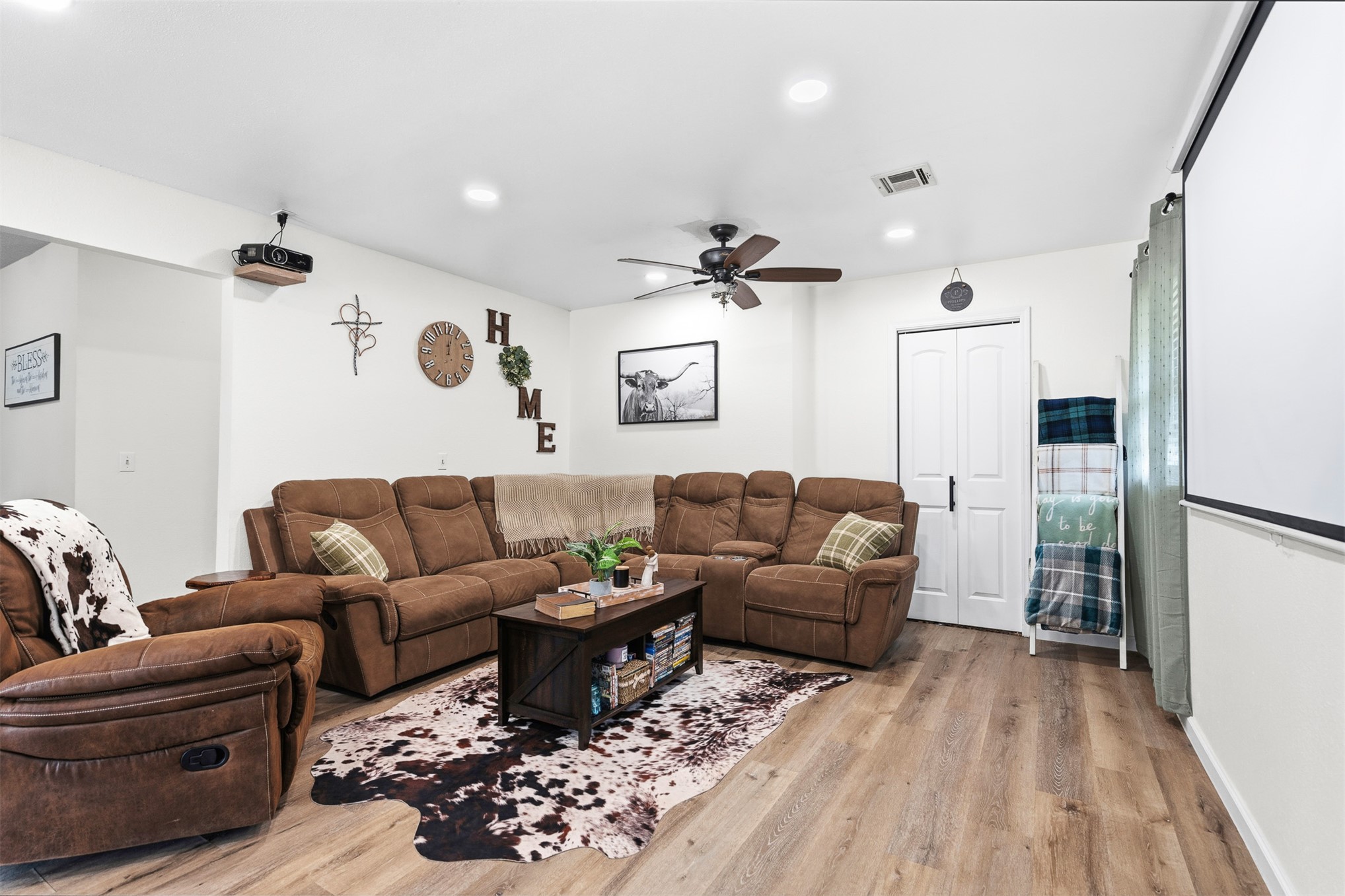 1206 E Schmid Wynnewood OK 73098
