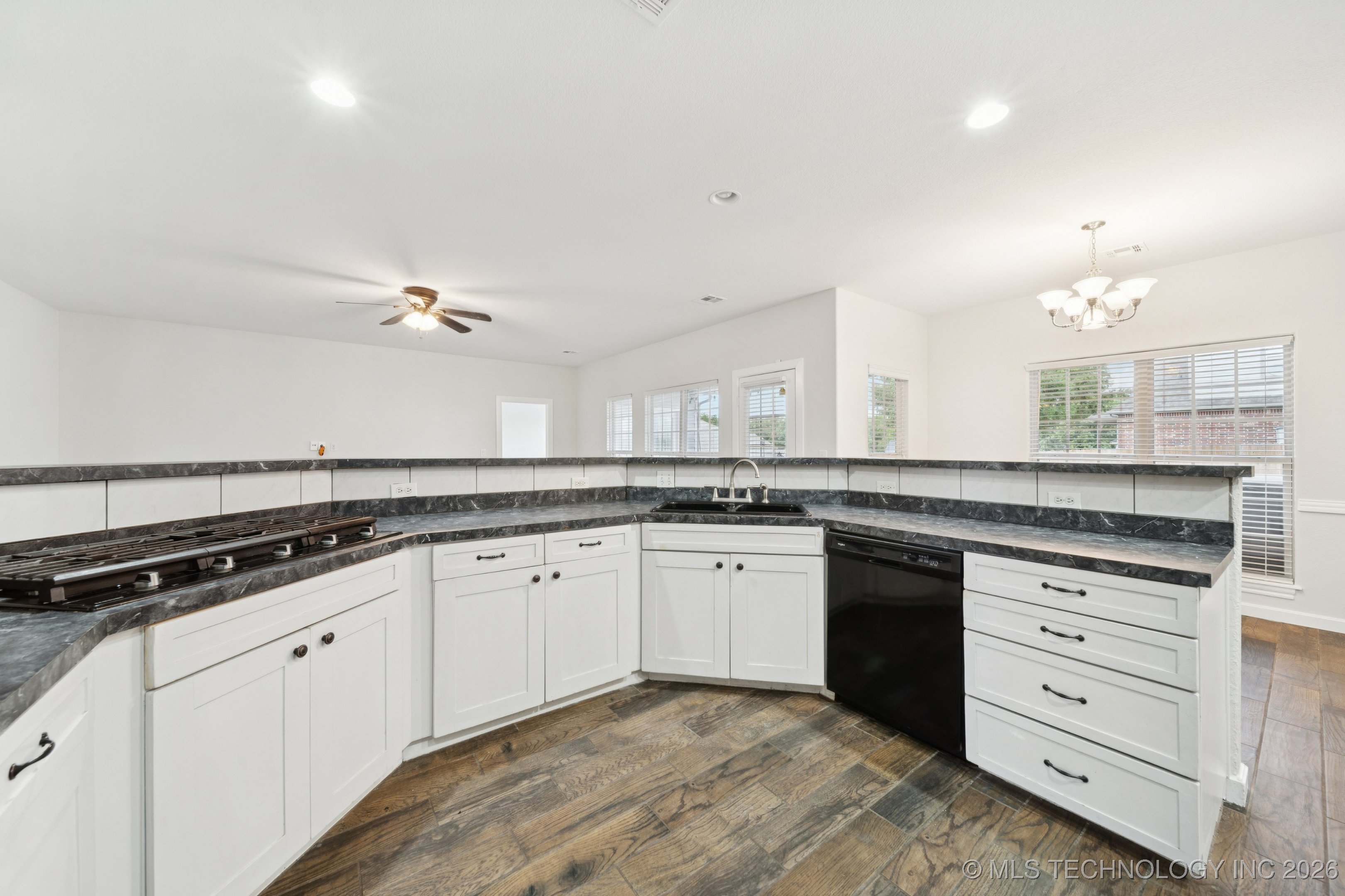 814 S Tall Chief Avenue Skiatook OK 74070