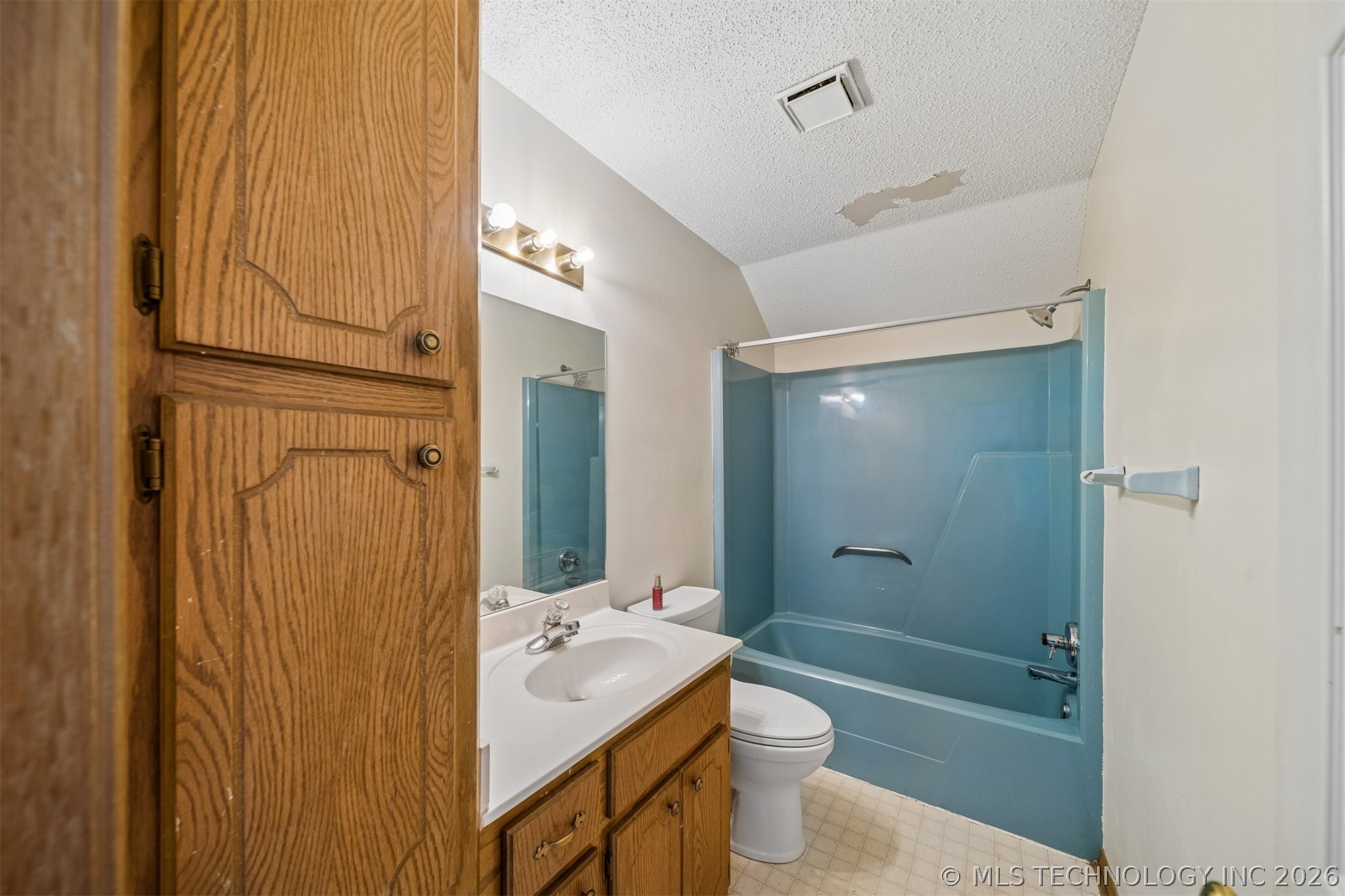 996 N Douglas Drive Claremore OK 74017