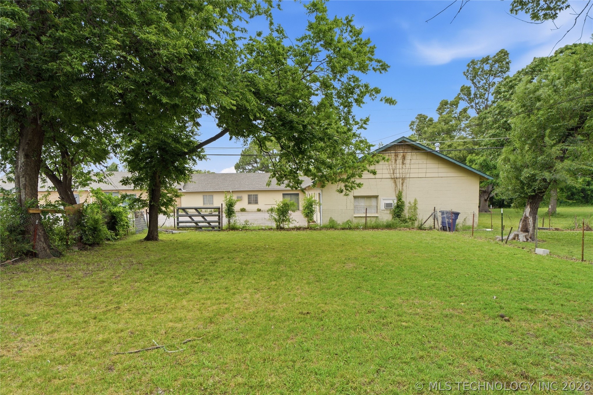 5040 S 36th Avenue W Tulsa OK 74107
