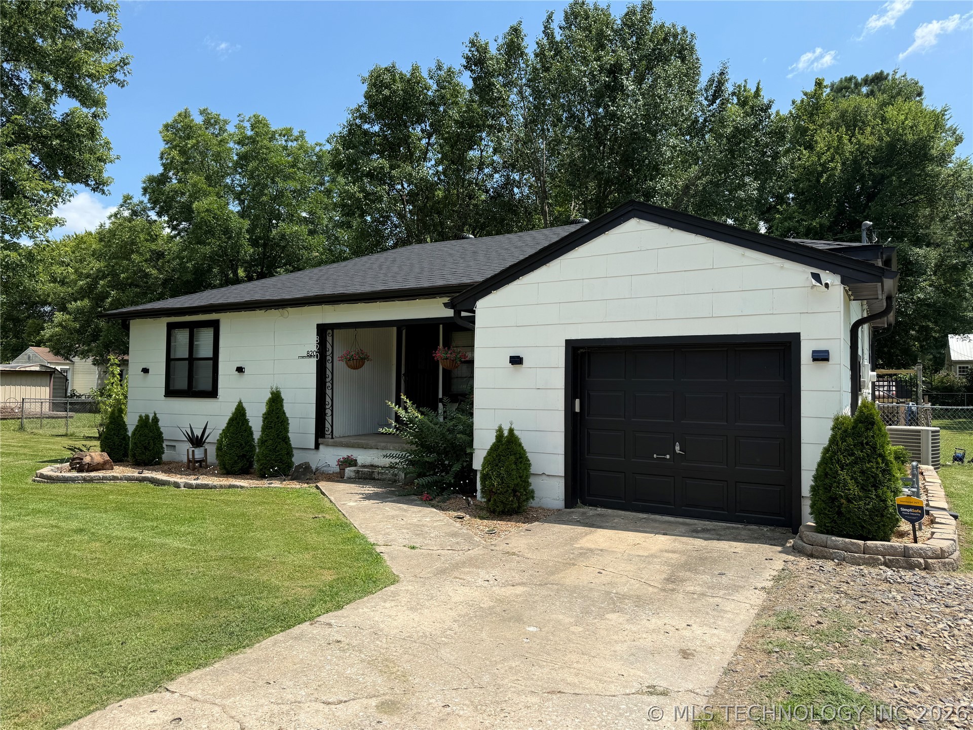 820 E Chickasaw Avenue Sallisaw OK 74955
