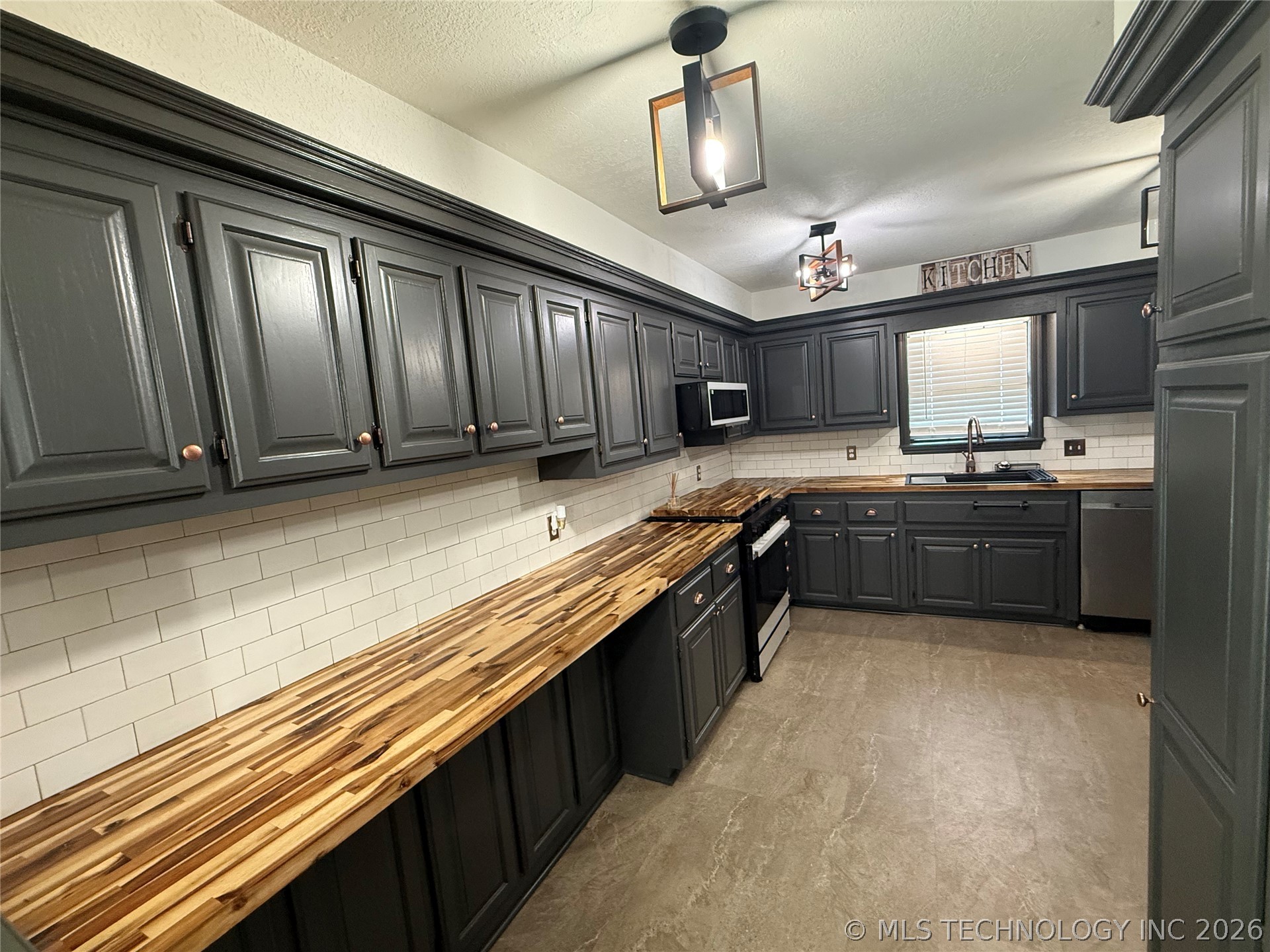 820 E Chickasaw Avenue Sallisaw OK 74955