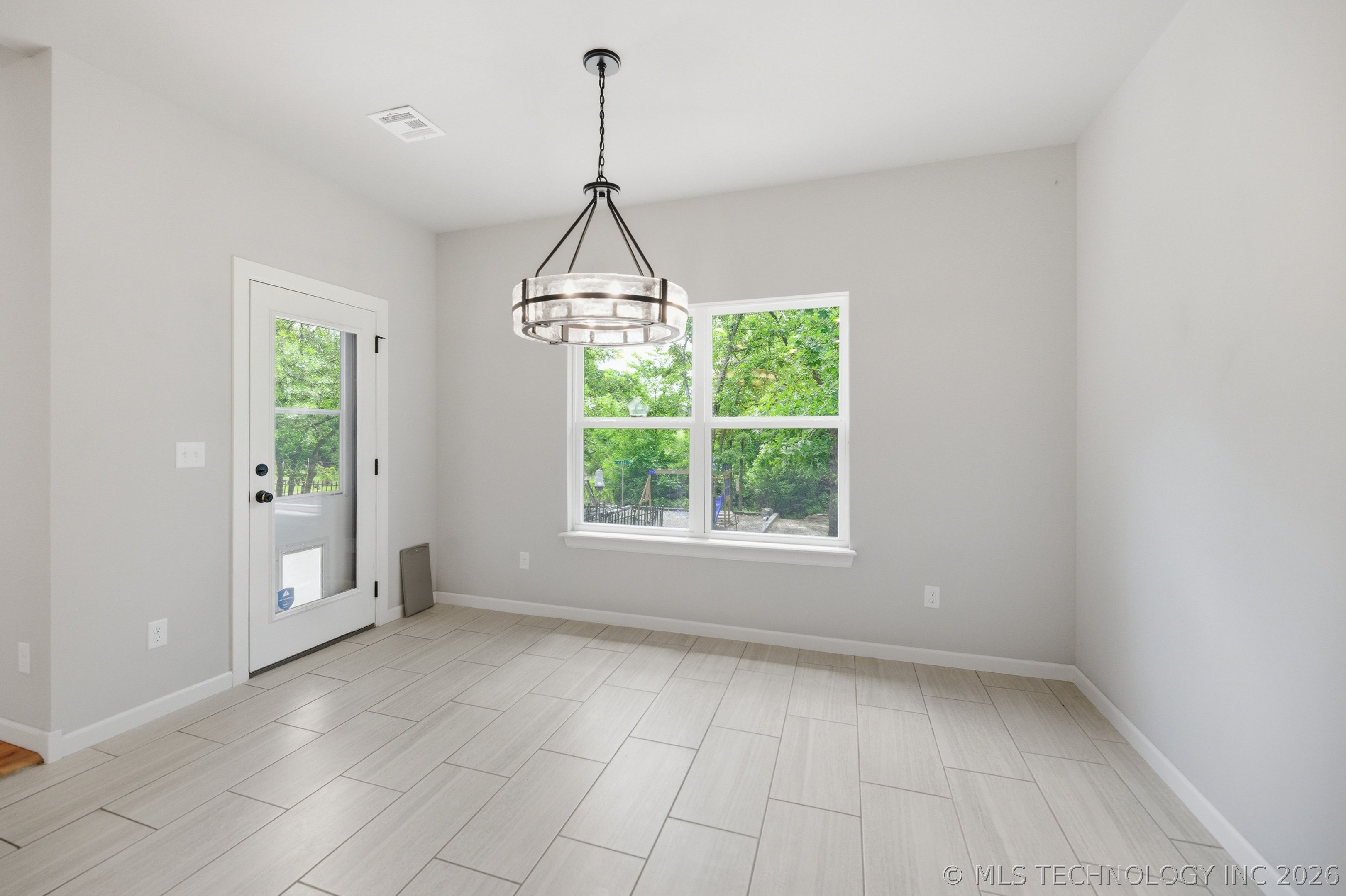 1820 E 45th Place Sand Springs OK 74063