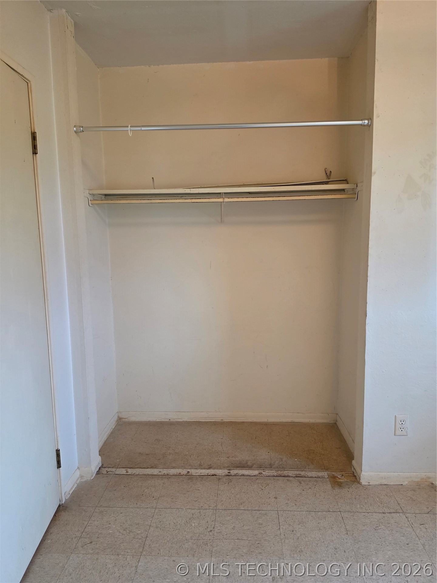 1106 W Hickory Street Stilwell OK 74960