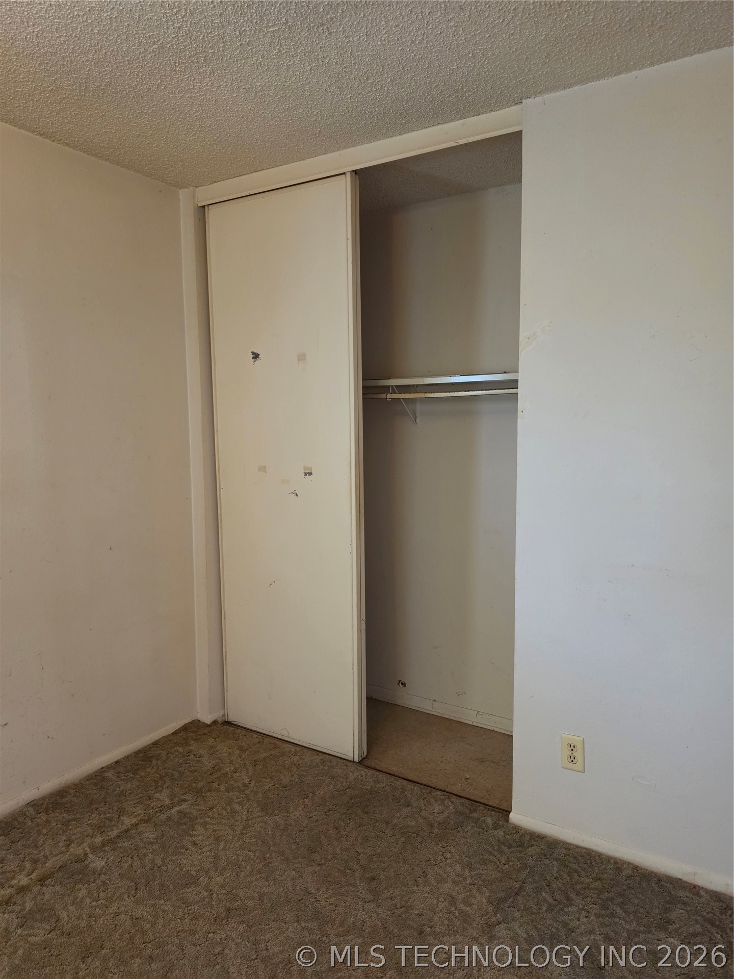 1106 W Hickory Street Stilwell OK 74960