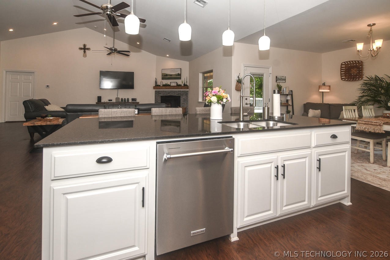 454 Whitetail Road Kansas OK 74347