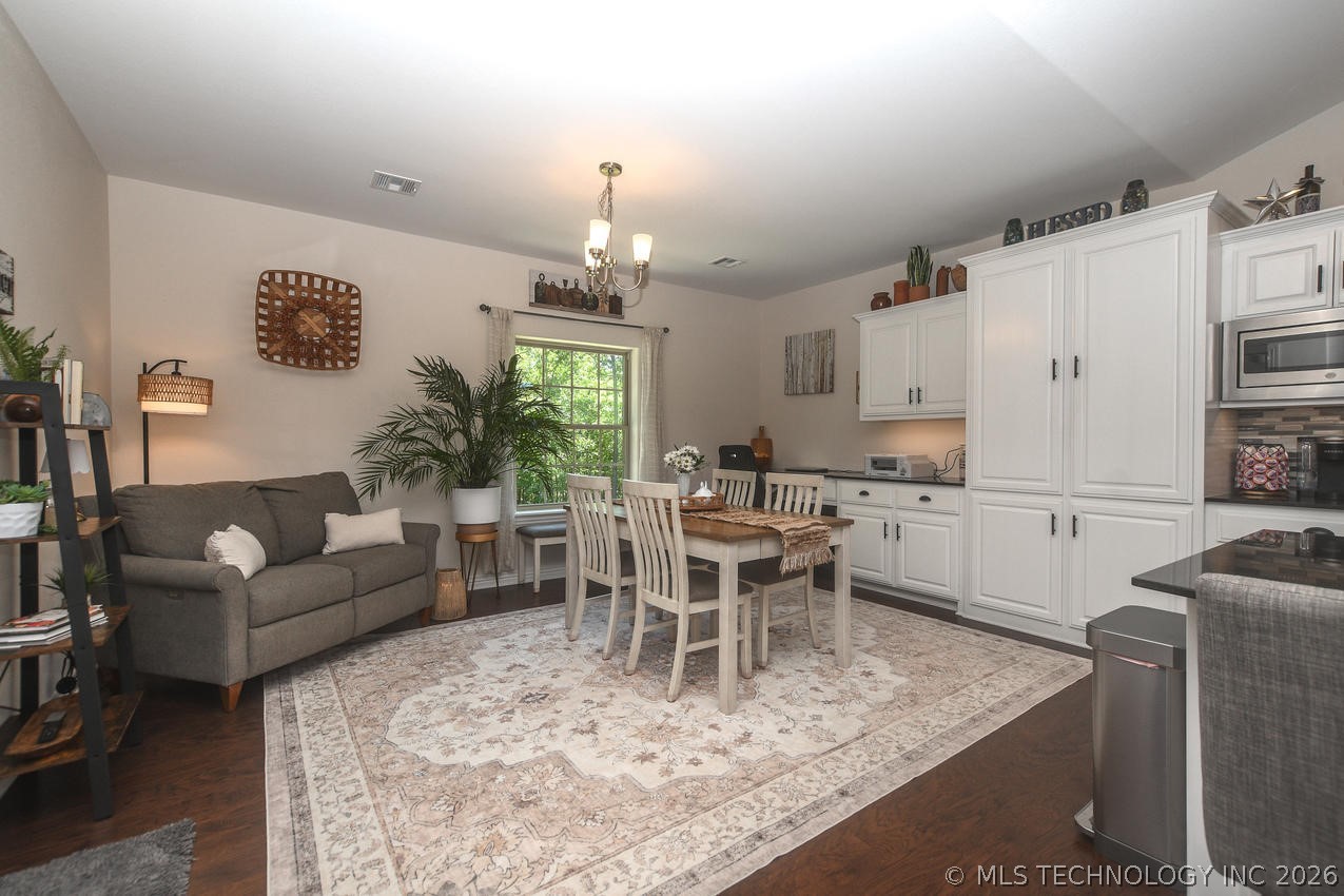 454 Whitetail Road Kansas OK 74347