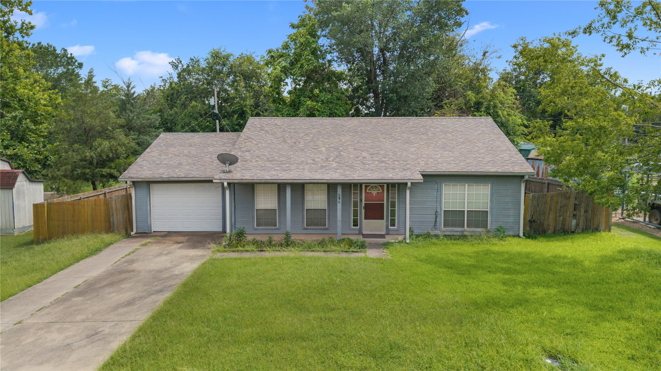 707 W Oklahoma Street Hugo OK 74743