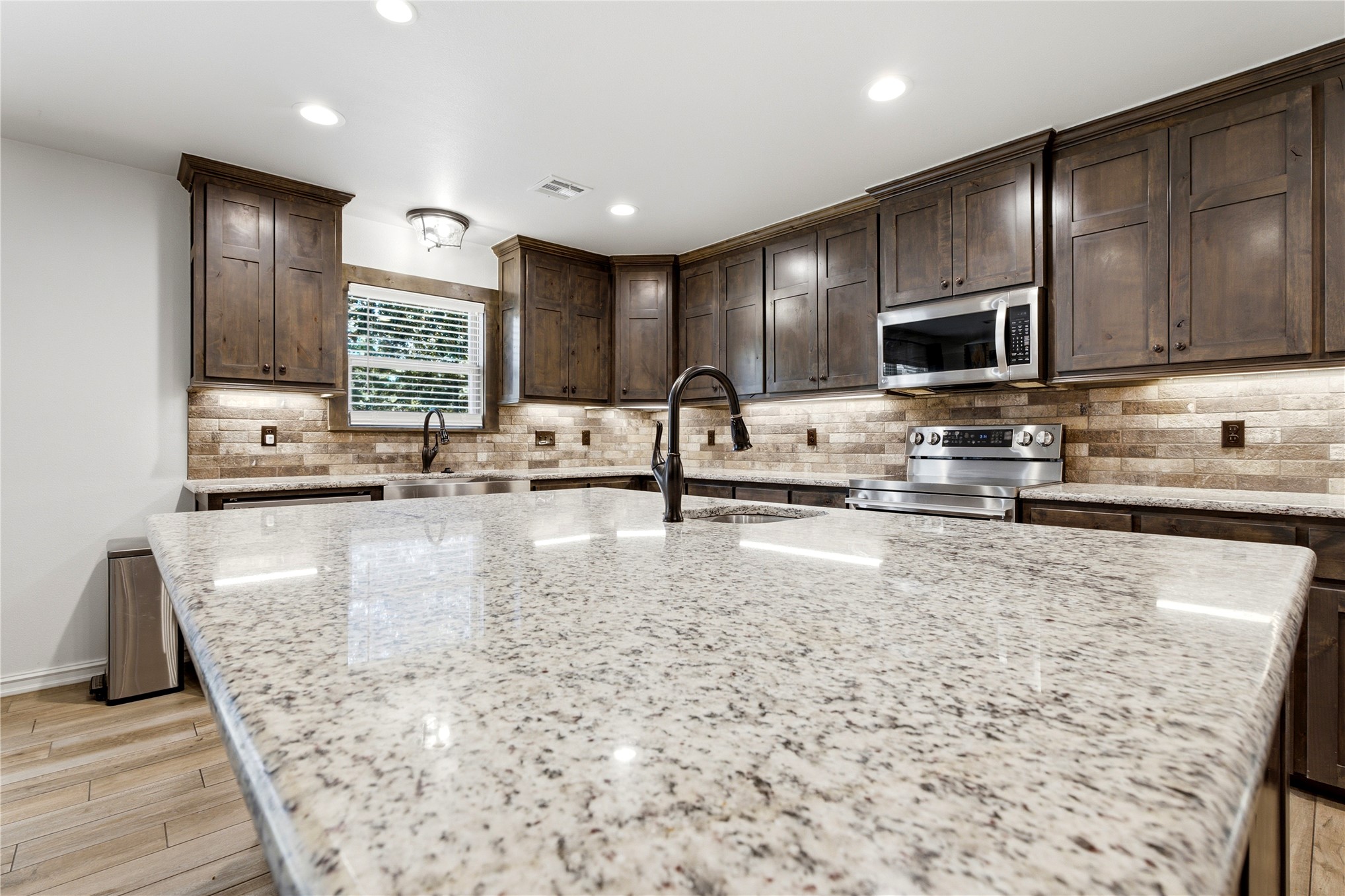 16265 N 573 Road Tahlequah OK 74464