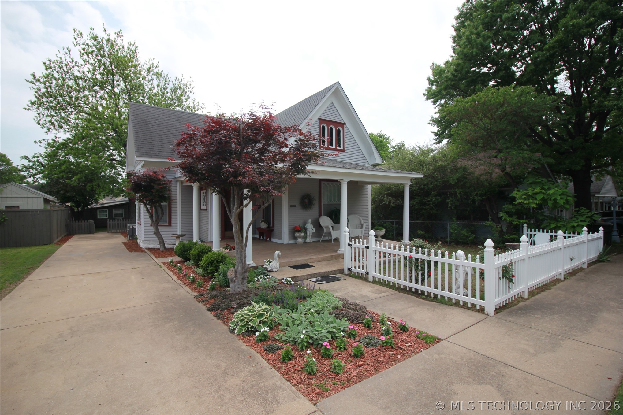 1024 E Lee Avenue Sapulpa OK 74066