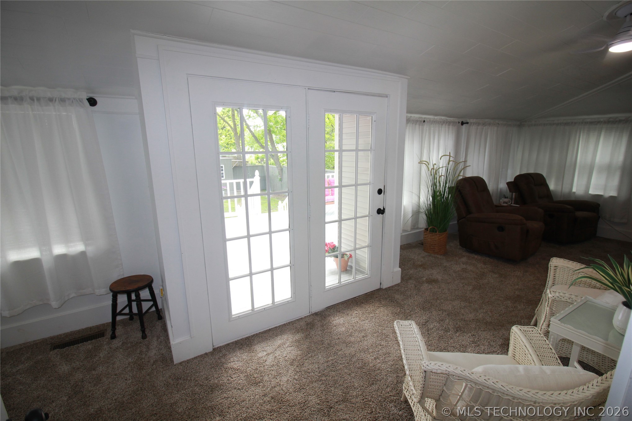 1024 E Lee Avenue Sapulpa OK 74066