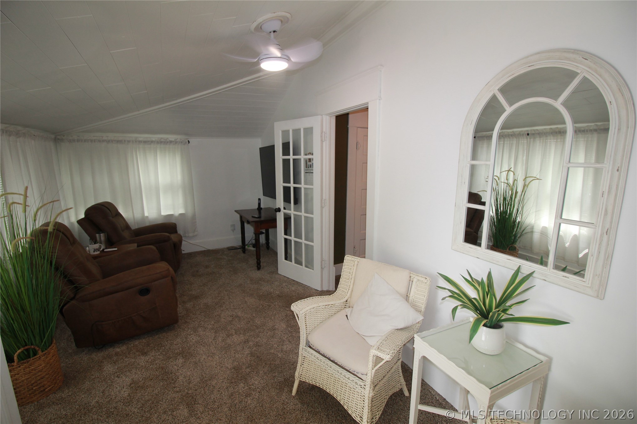 1024 E Lee Avenue Sapulpa OK 74066