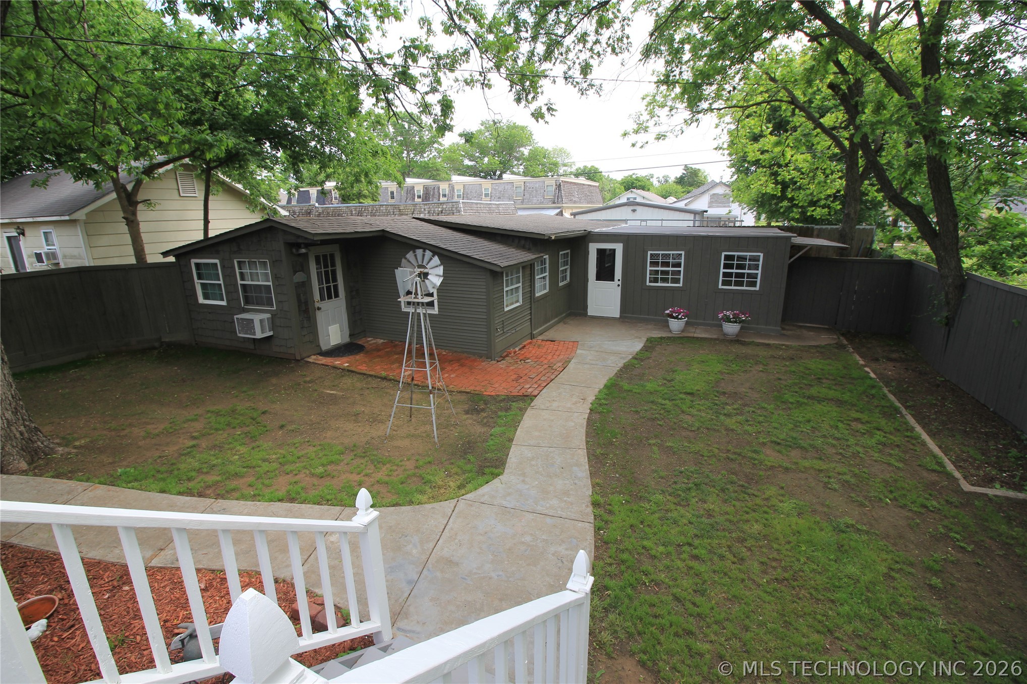 1024 E Lee Avenue Sapulpa OK 74066