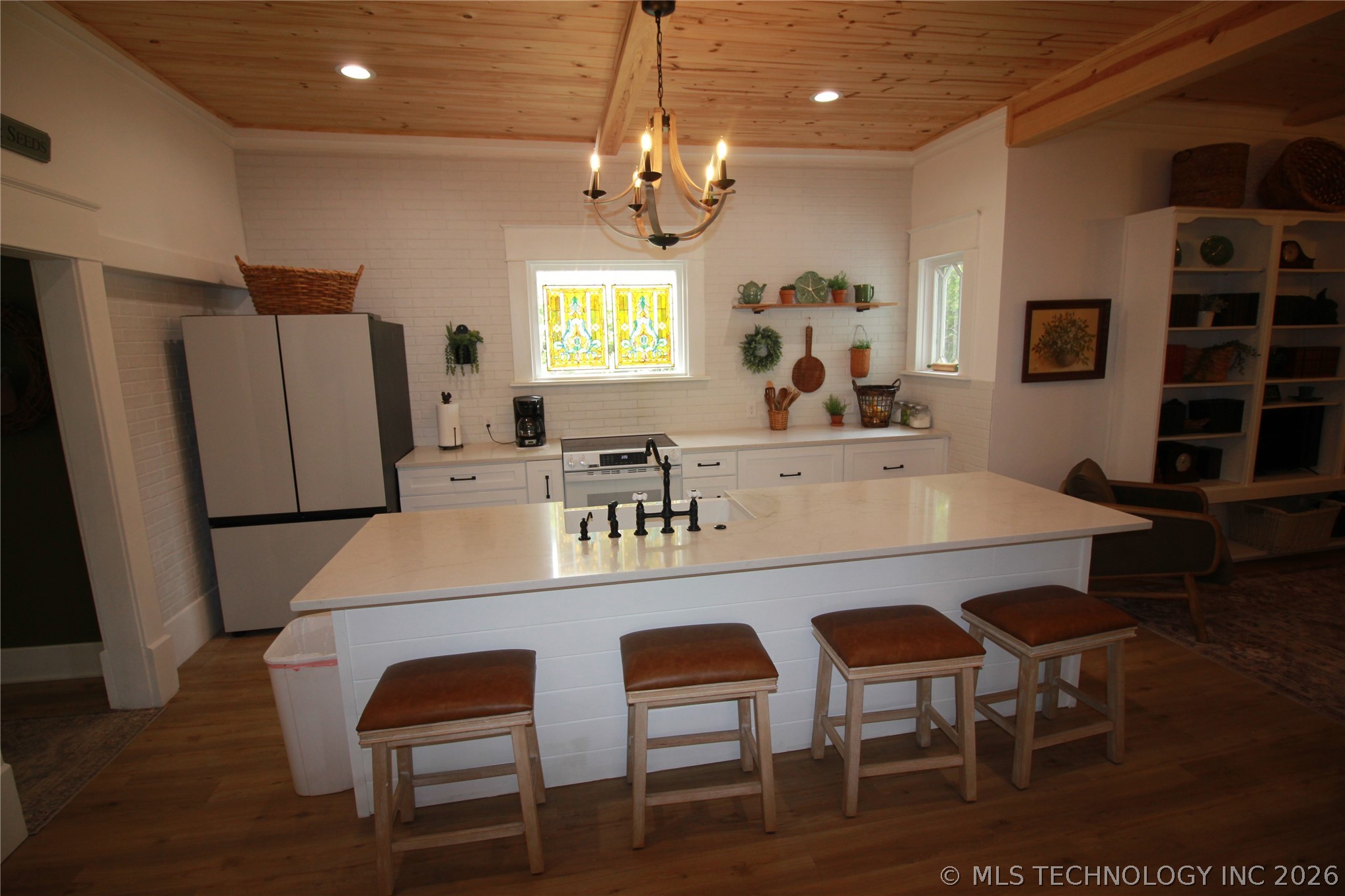 1024 E Lee Avenue Sapulpa OK 74066