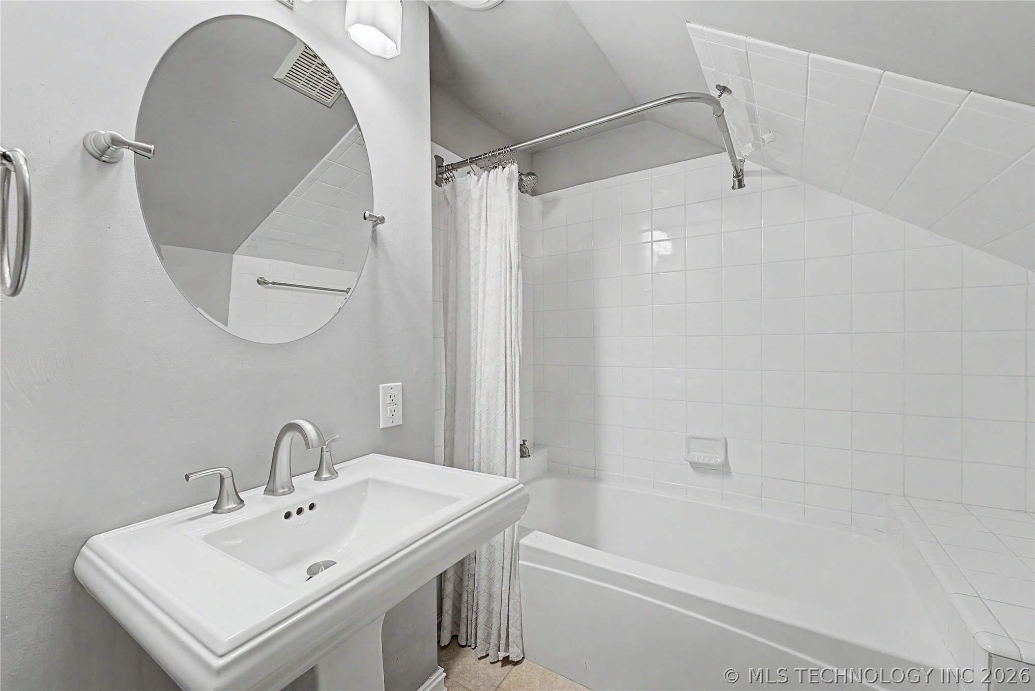 2430 E 17th Place Tulsa OK 74104