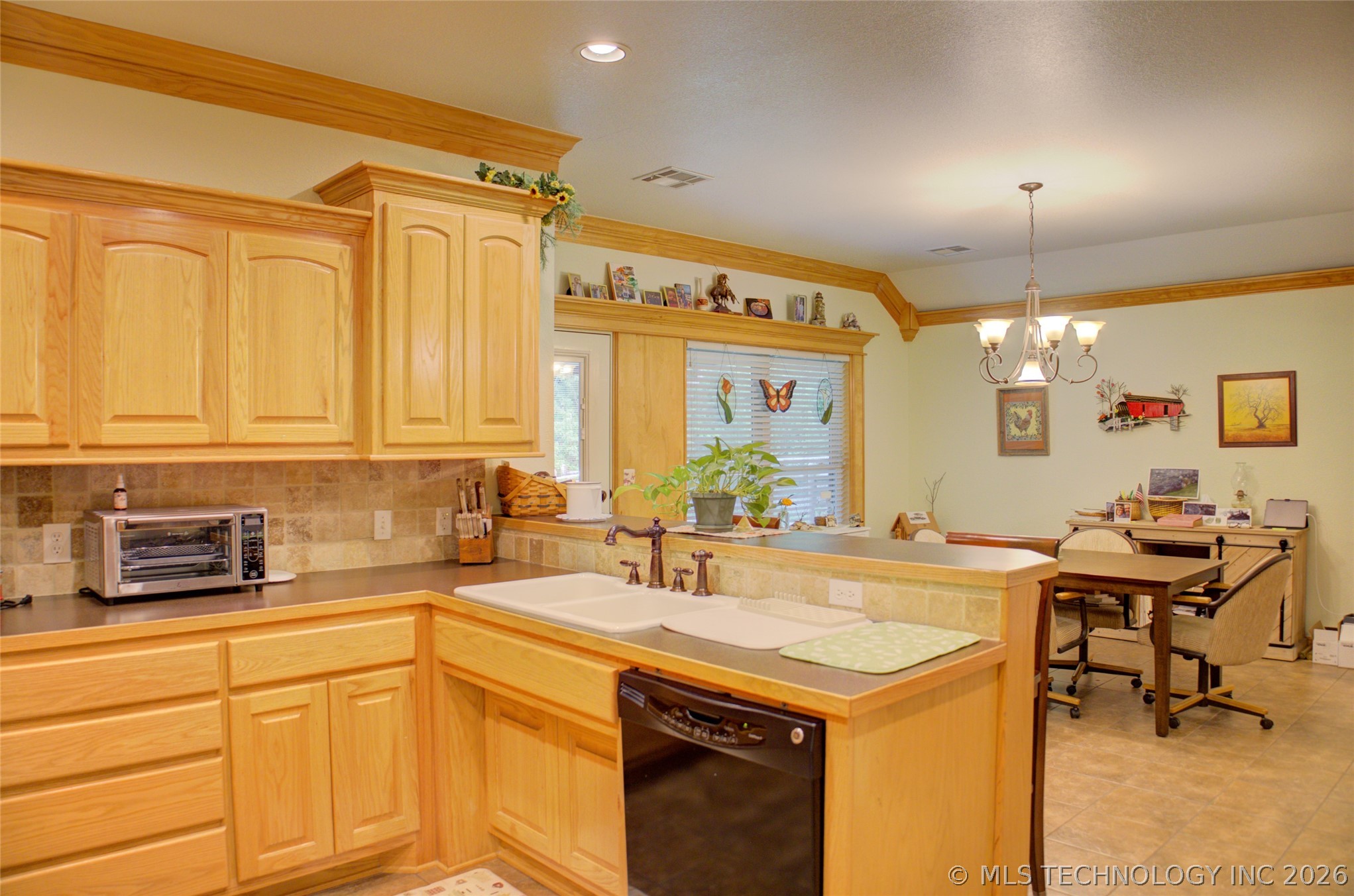 583 S 22nd Place Collinsville OK 74021