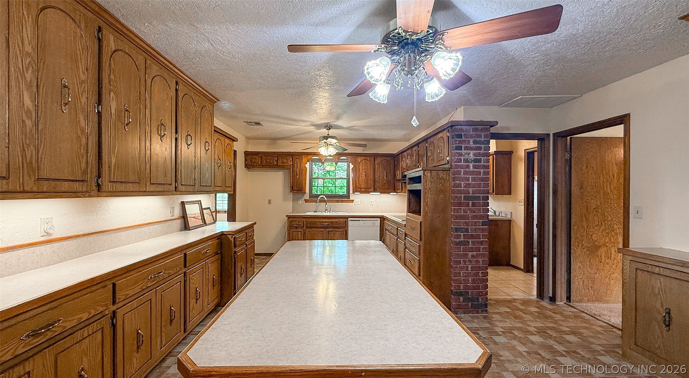 7489 County Road 1620 Roff OK 74865