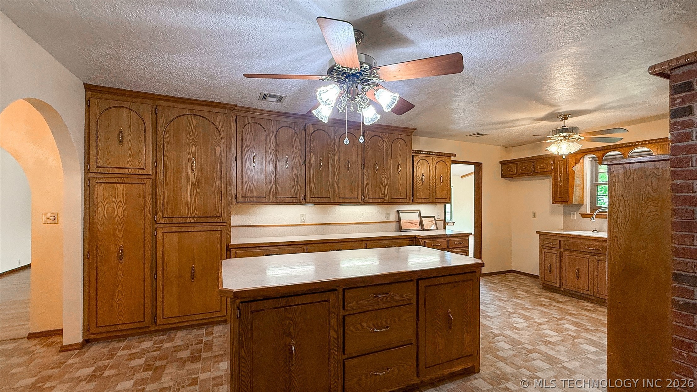 7489 County Road 1620 Roff OK 74865