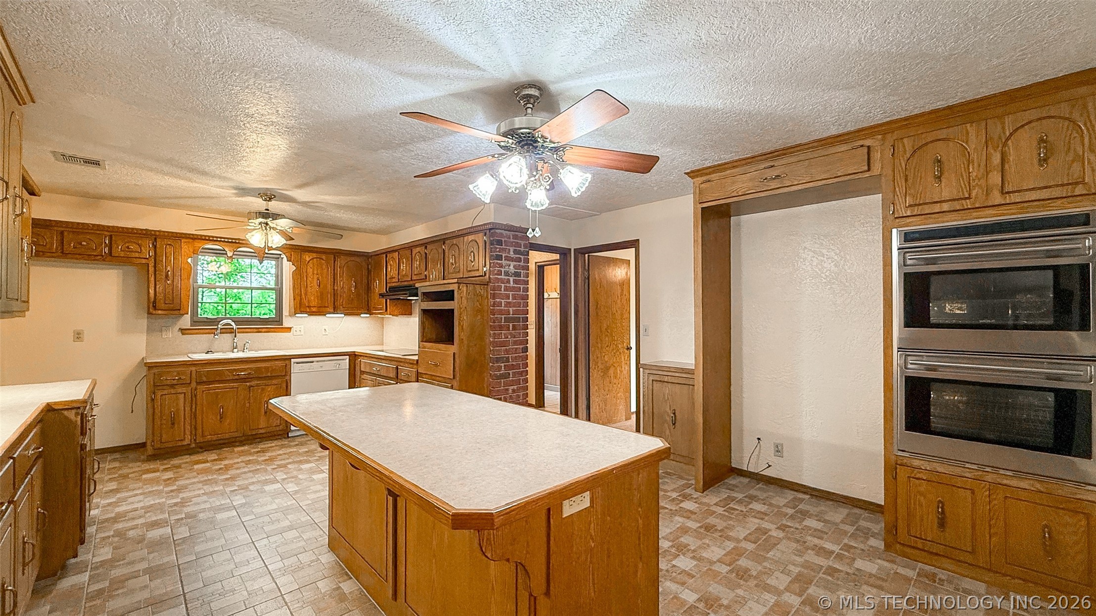 7489 County Road 1620 Roff OK 74865