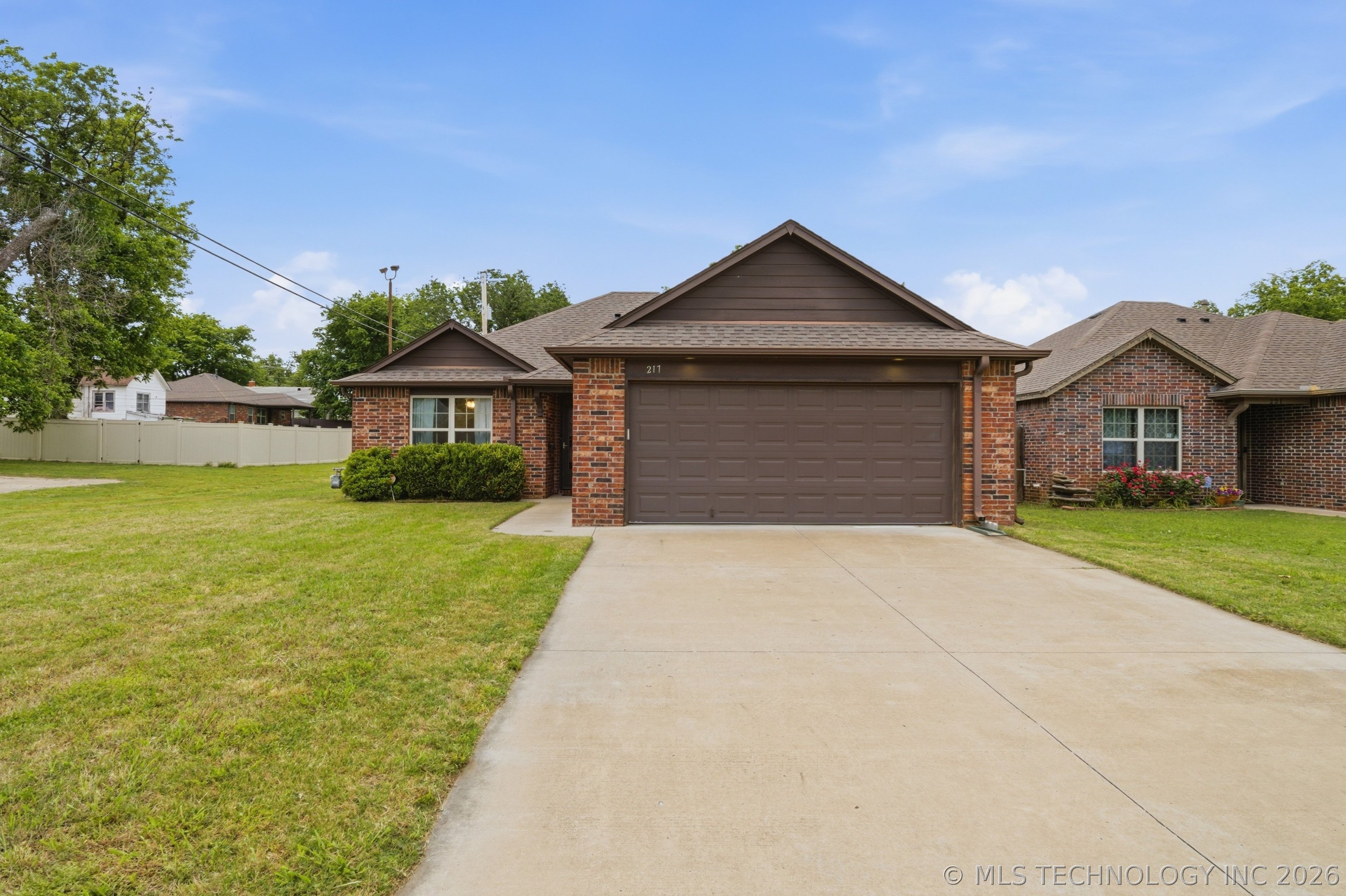 217 E Bryan Avenue Sapulpa OK 74066