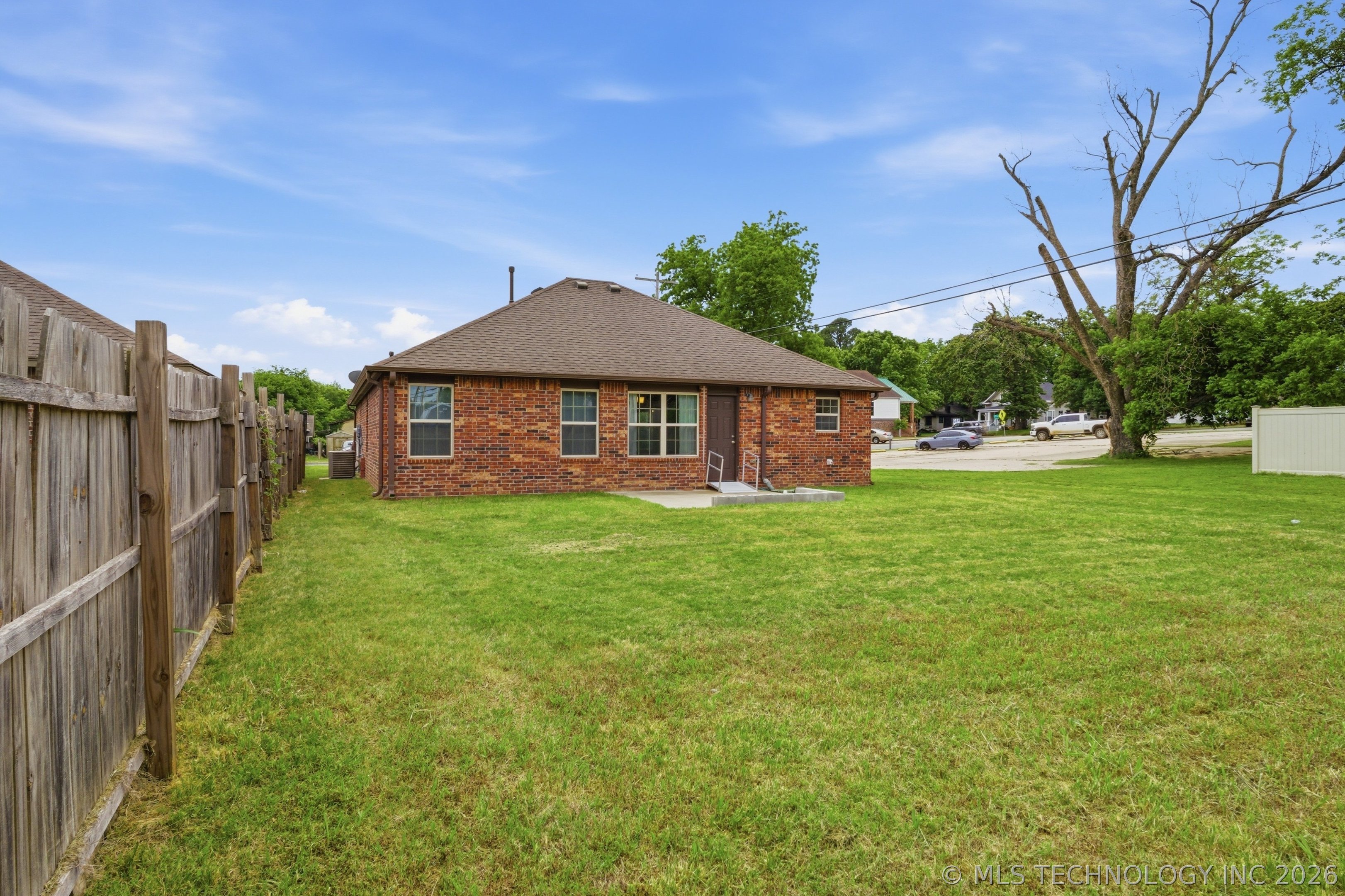 217 E Bryan Avenue Sapulpa OK 74066