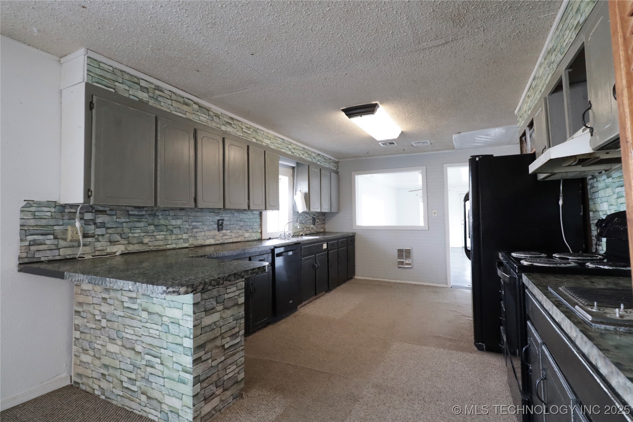2015 S 14th Street Okemah OK 74859