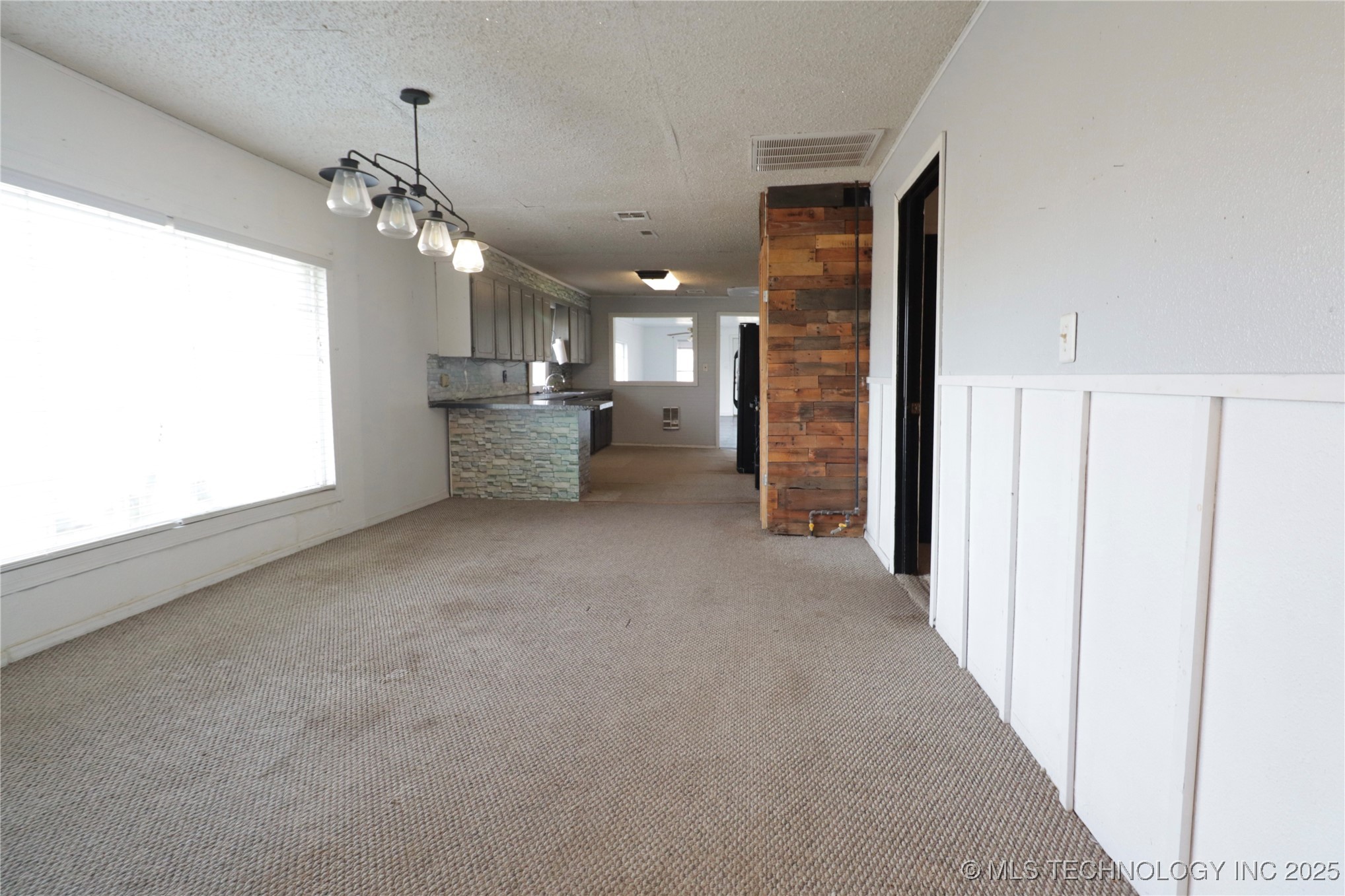 2015 S 14th Street Okemah OK 74859