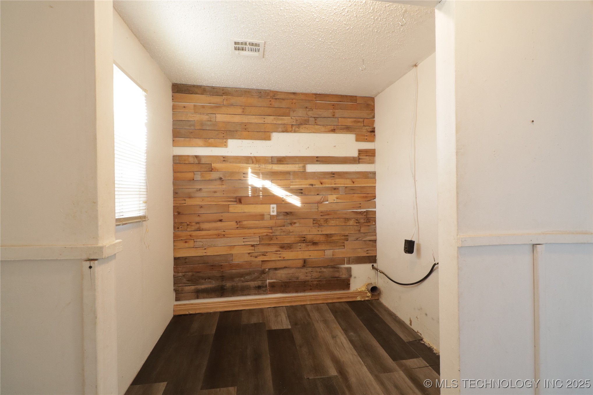 2015 S 14th Street Okemah OK 74859