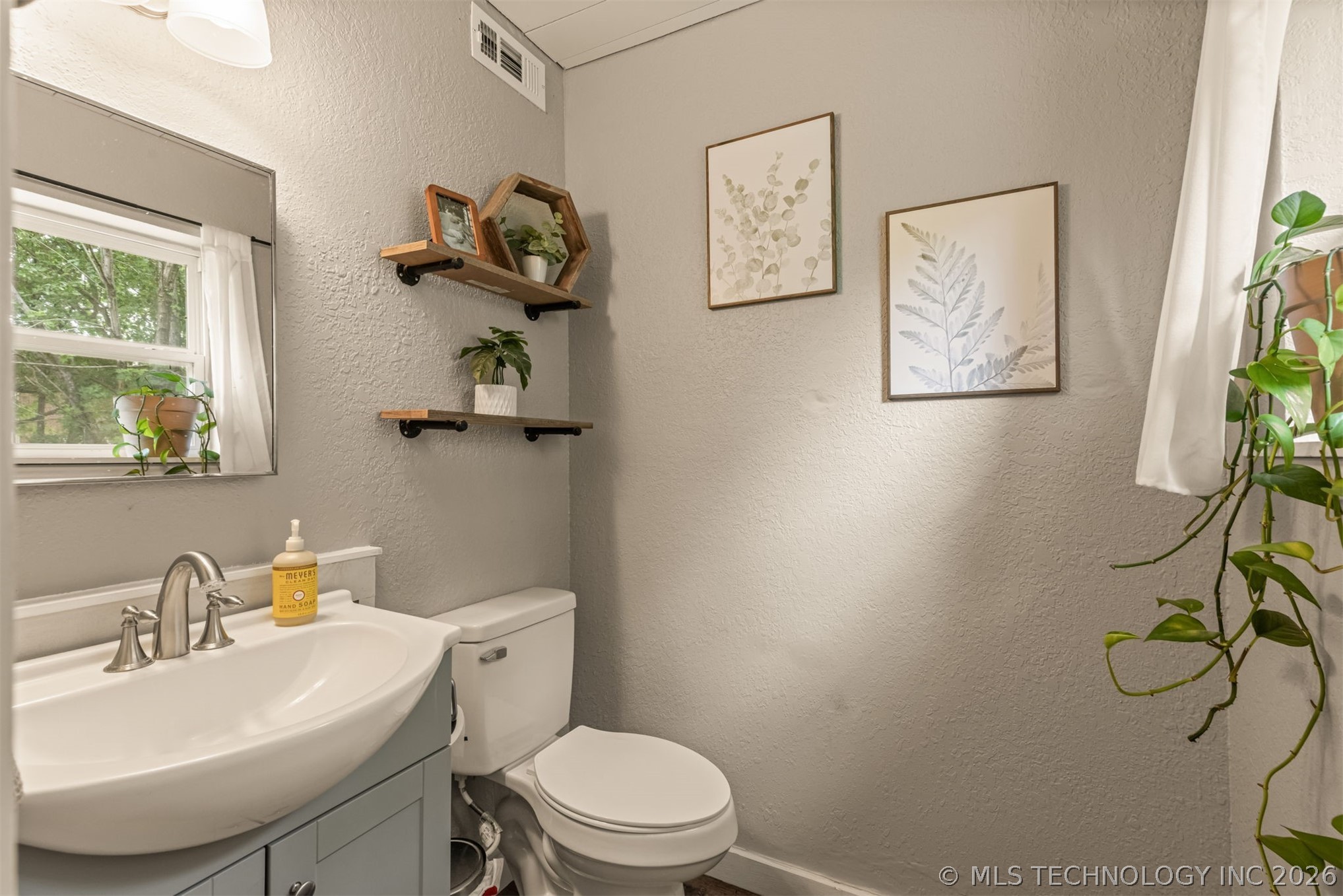 1119 S Oak Street Bristow OK 74010