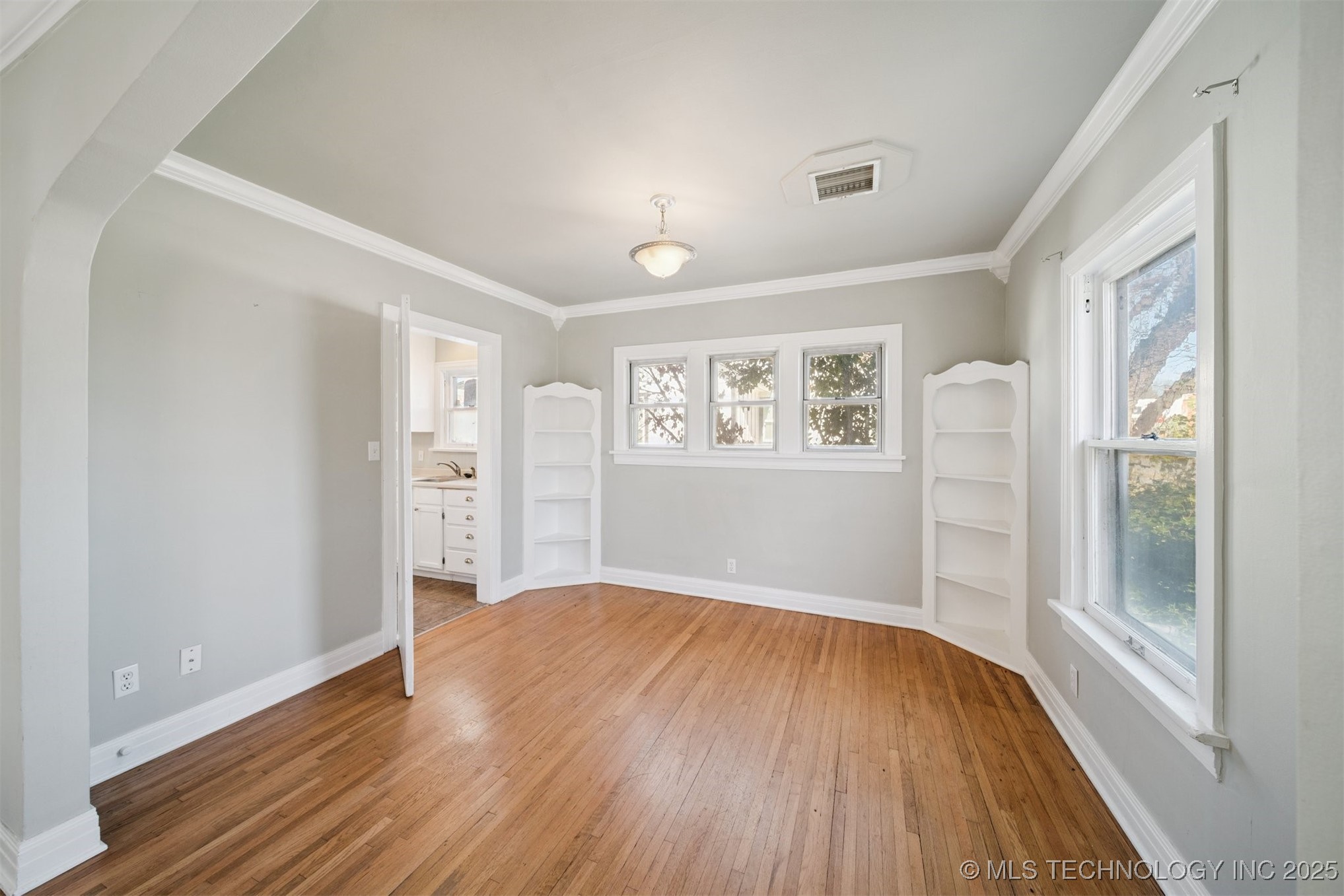 1516 S Atlanta Avenue Tulsa OK 74104