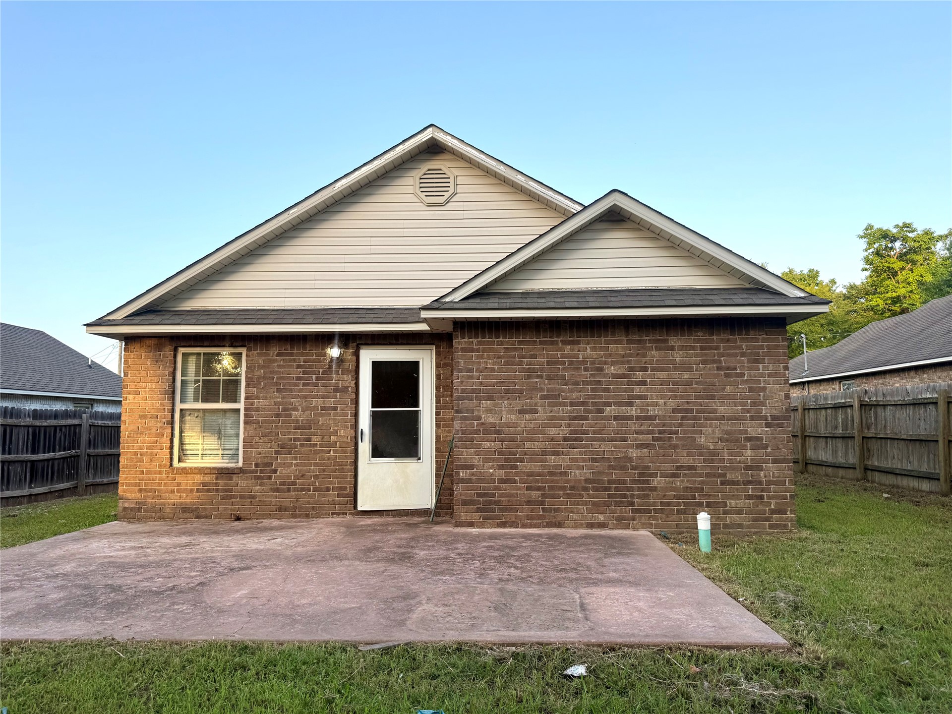 921 S Locust Sallisaw OK 74955