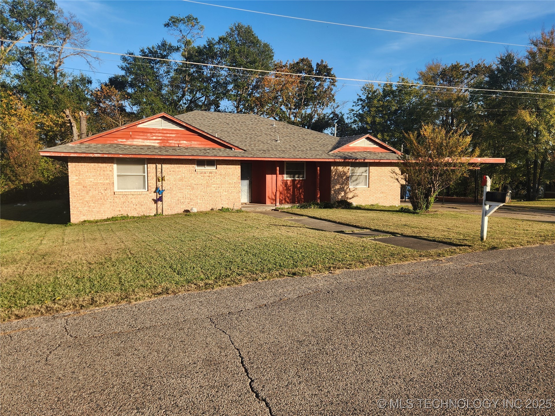 1672 S Velma Avenue Atoka OK 74525